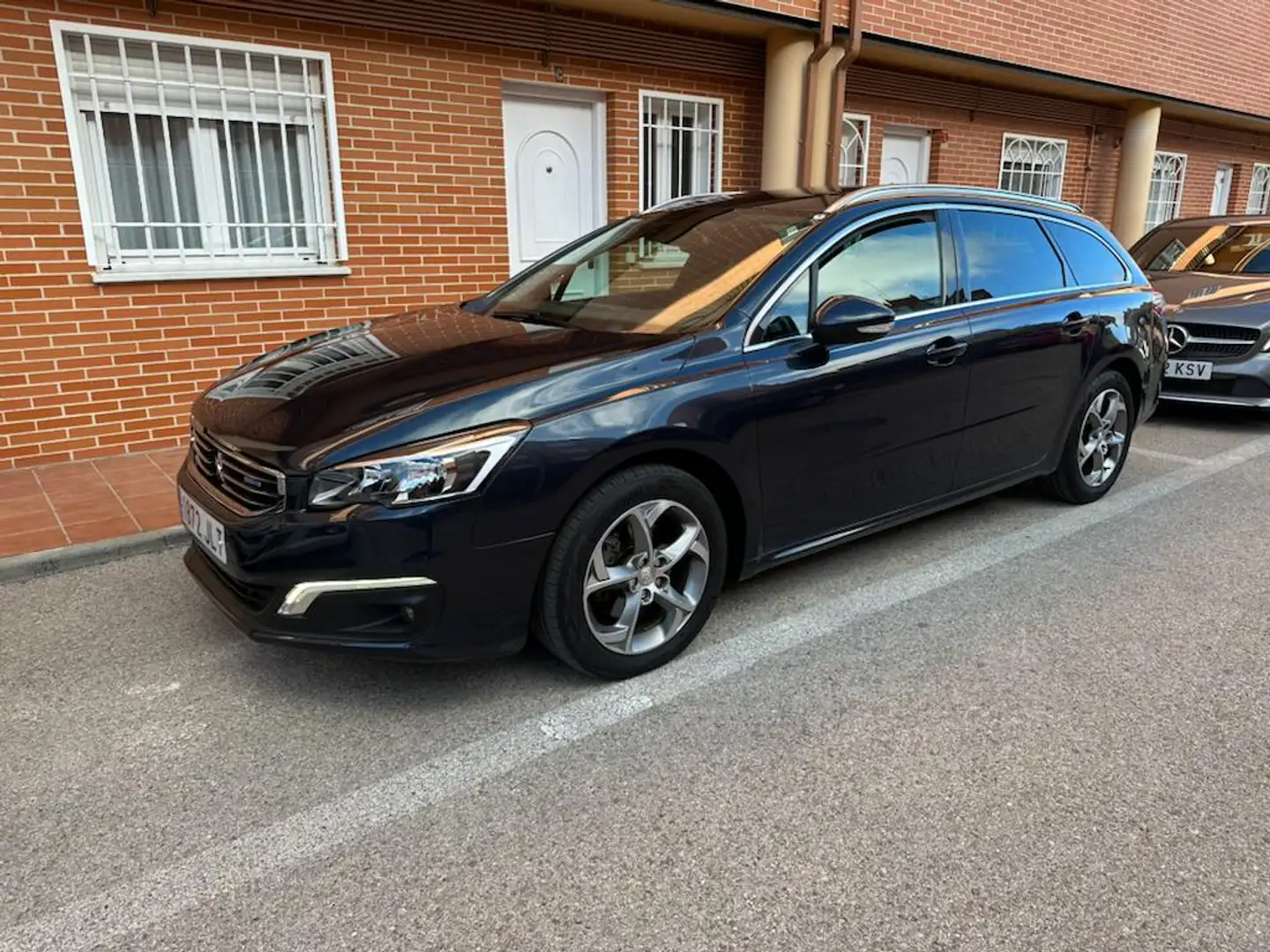 Peugeot 508 SW 2.0BlueHDI Allure 150 Azul - 1
