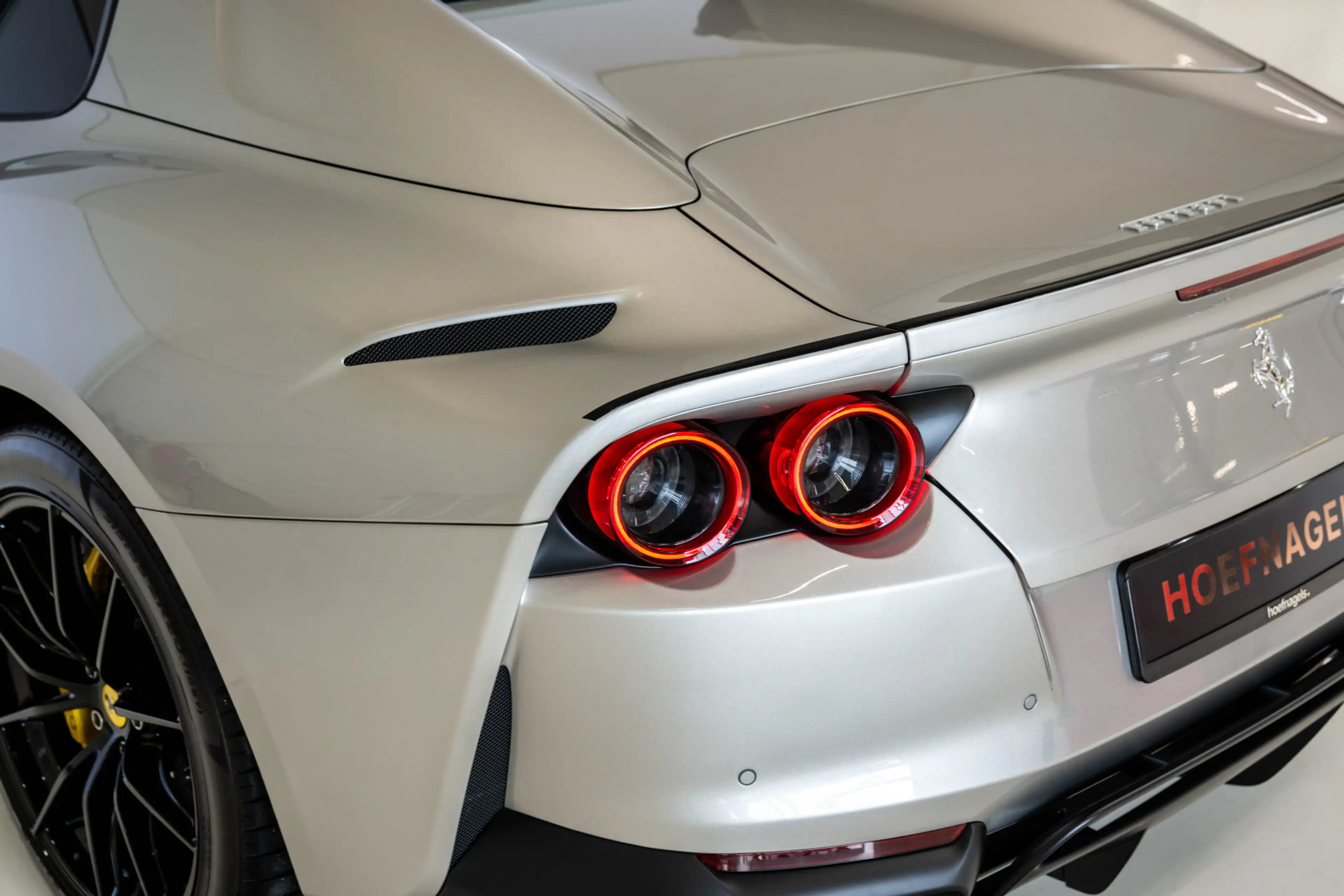 Ferrari 812 GTS 6.5 V12 Carbon, LIft, Side display, Atelier — photo 8