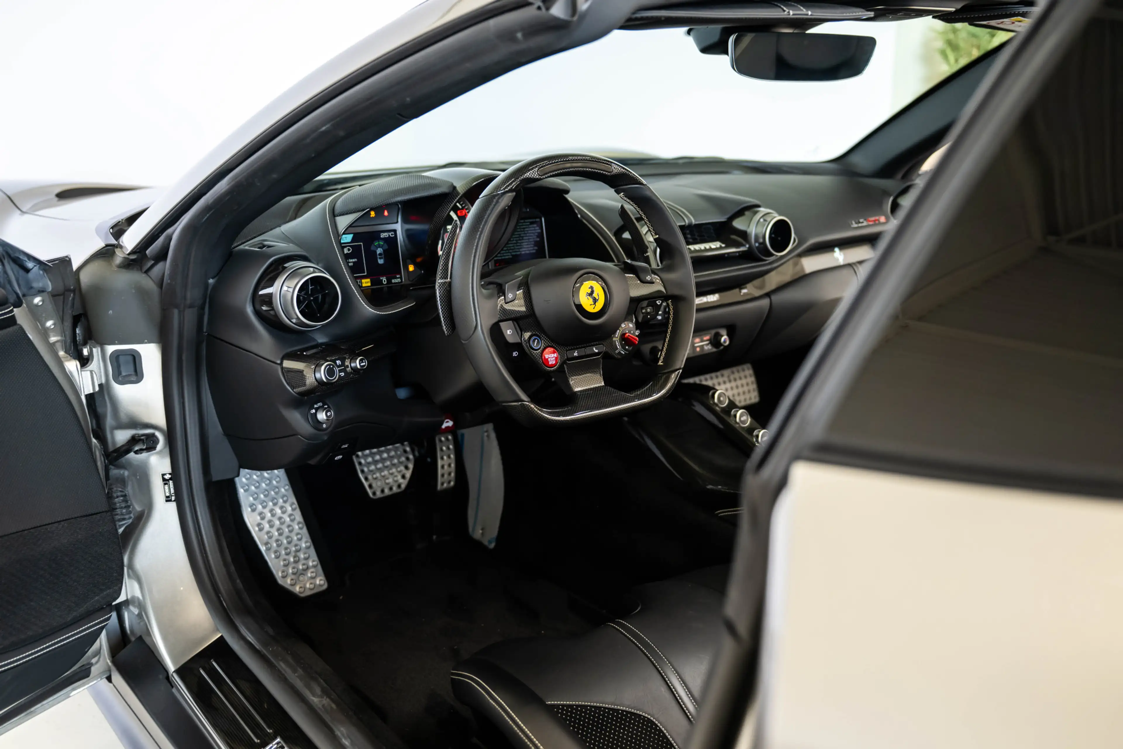 Ferrari 812 GTS 6.5 V12 Carbon, LIft, Side display, Atelier — photo 13