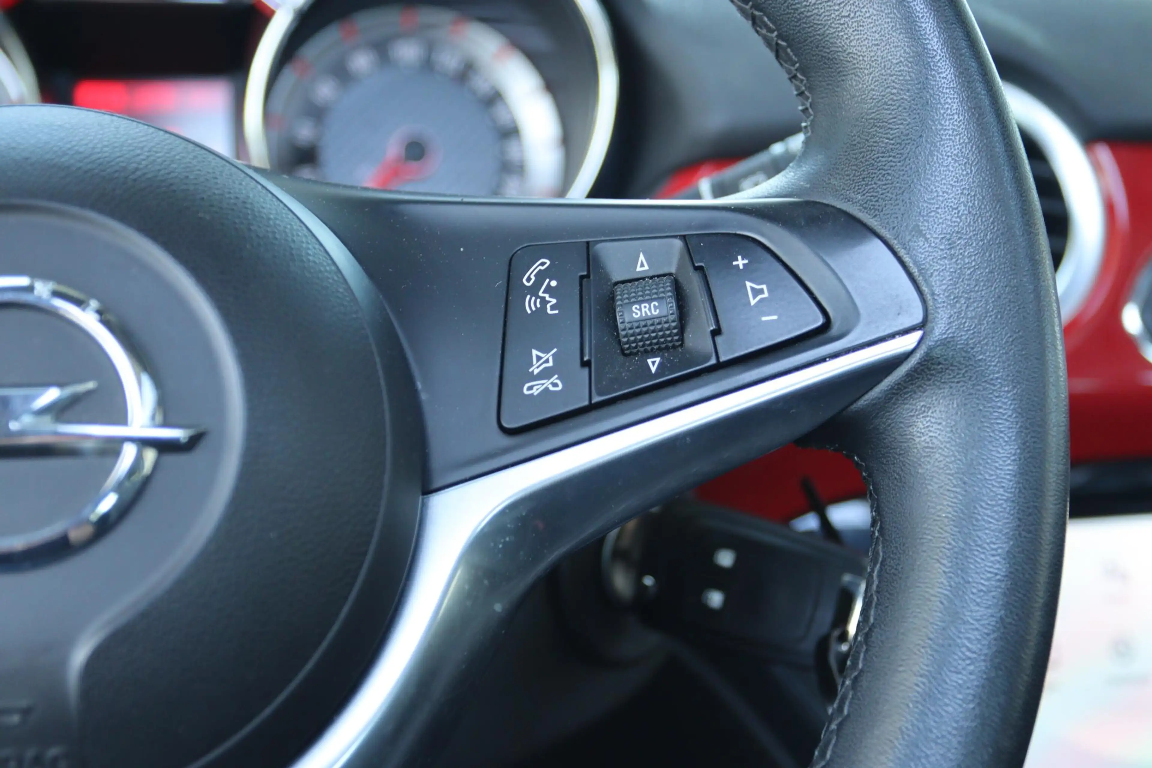 Opel Adam 1.0 TURBO ROCKS | CRUISE | CLIMATE | BLUETOOTH | L — photo 14
