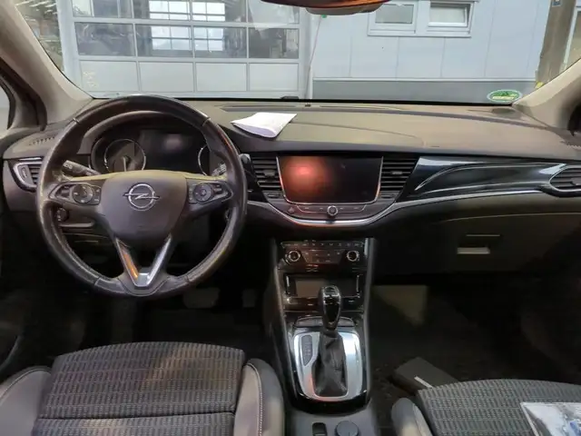 Opel Astra view 6