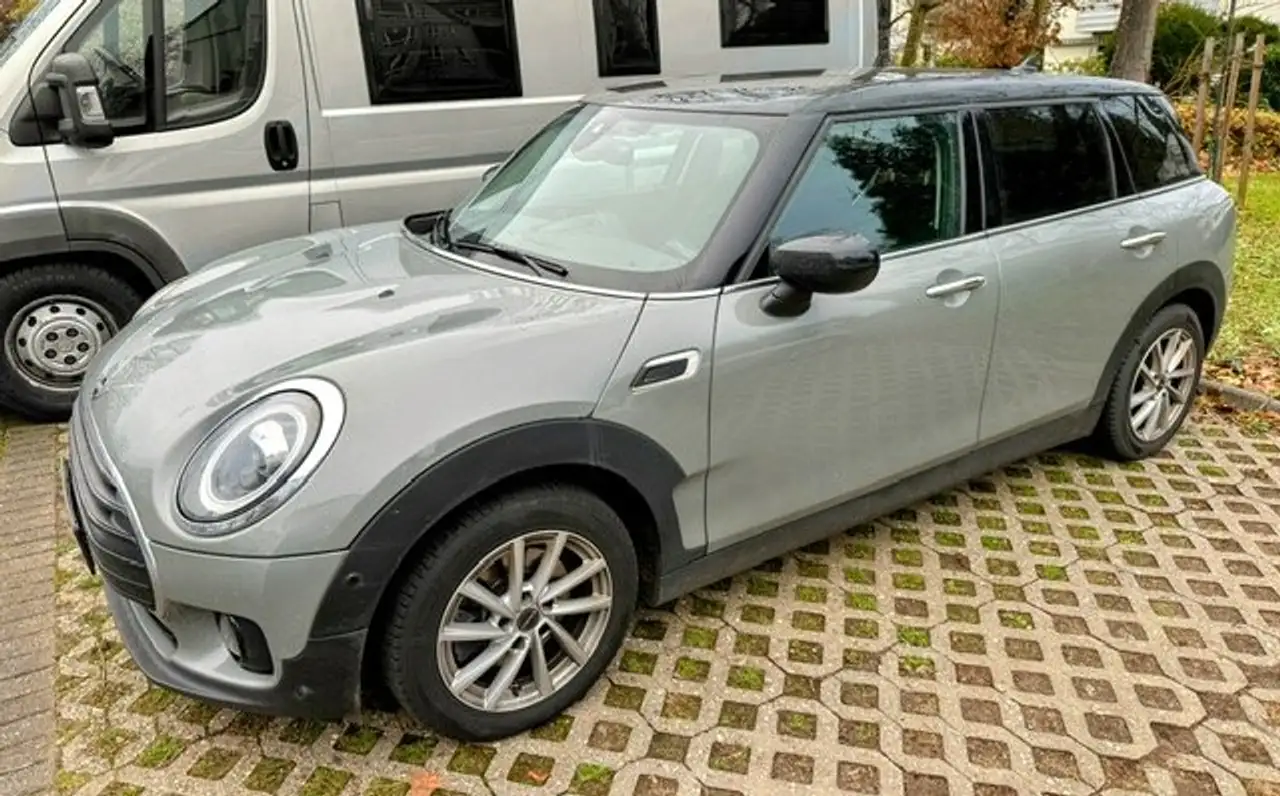MINI Cooper Clubman