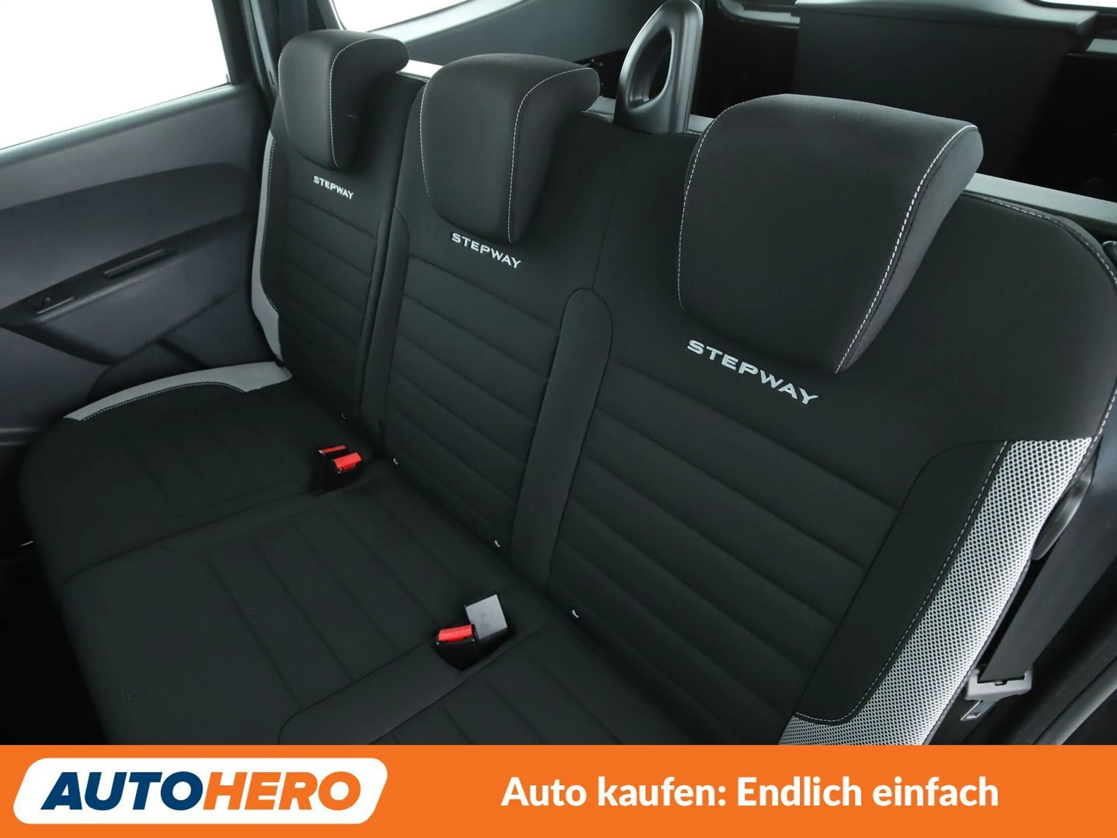 Dacia Lodgy 1.3 TCe Stepway *NAVI*PDC*TEMPO*SHZ*KLIMA* — photo 14