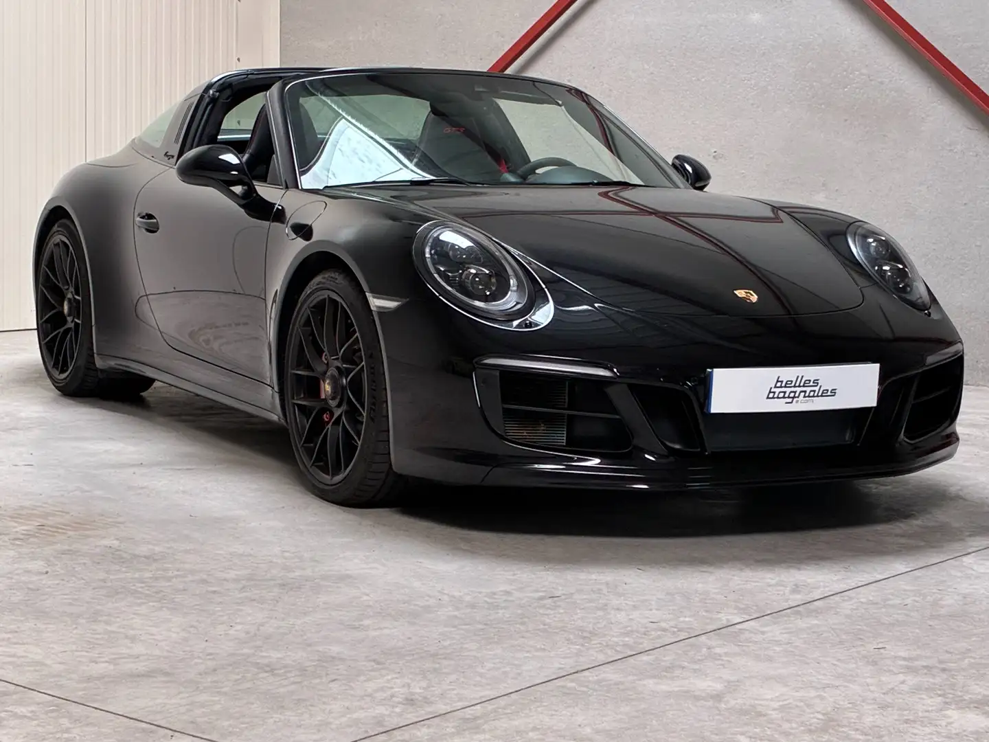 Porsche 911 991.2 TARGA 4 GTS Negro - 1