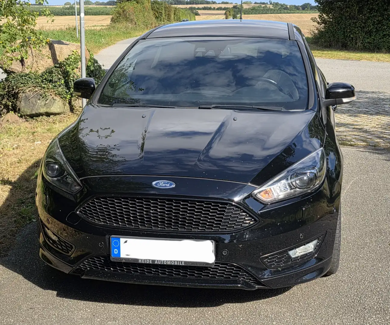 Ford Focus Turnier 2.0 TDCi DPF Start-Stopp-System ST-Line - 2