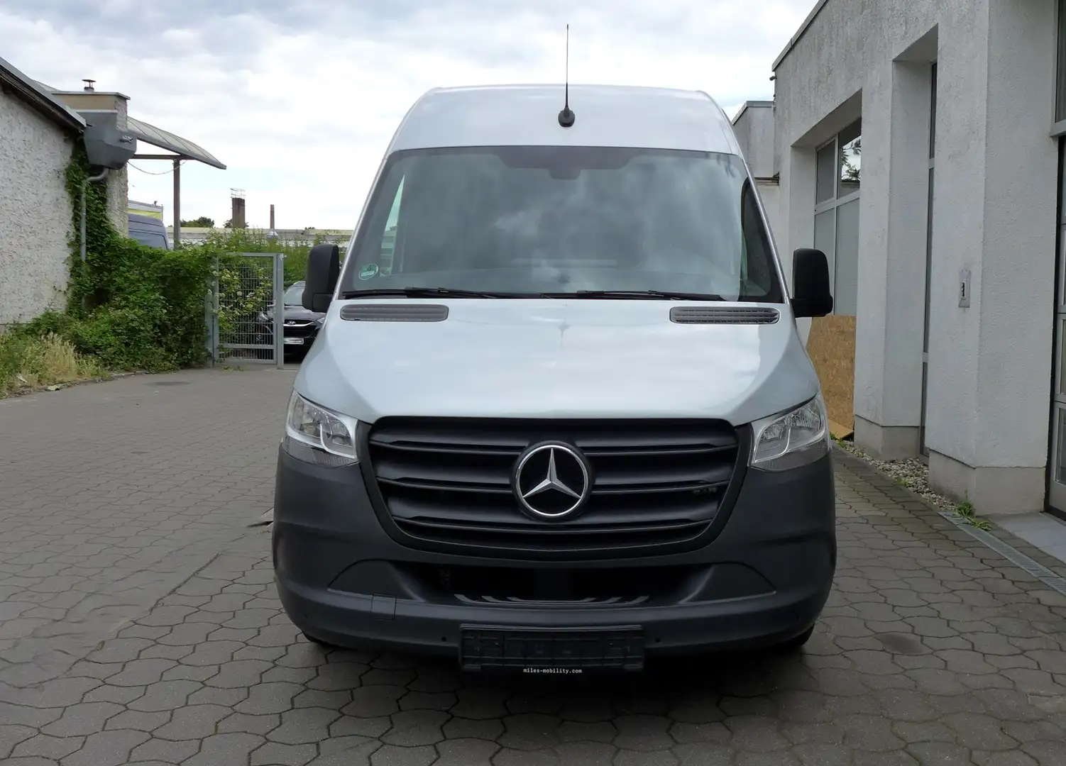 Mercedes-Benz Sprinter 315 CDI H2 Klima Kamera 9G-Tronic 37Tkm Silber - 2