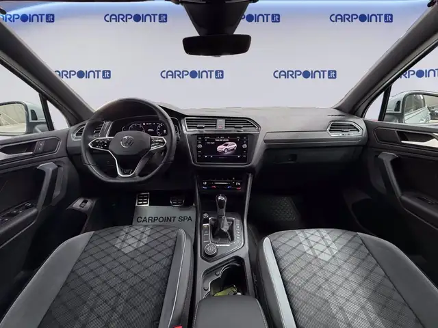 Volkswagen Tiguan view 11