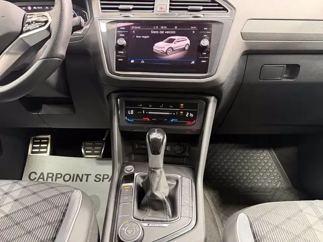 Volkswagen Tiguan view 12