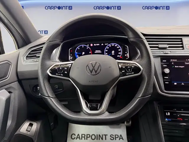 Volkswagen Tiguan view 13