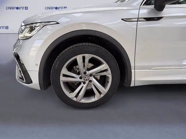 Volkswagen Tiguan view 15