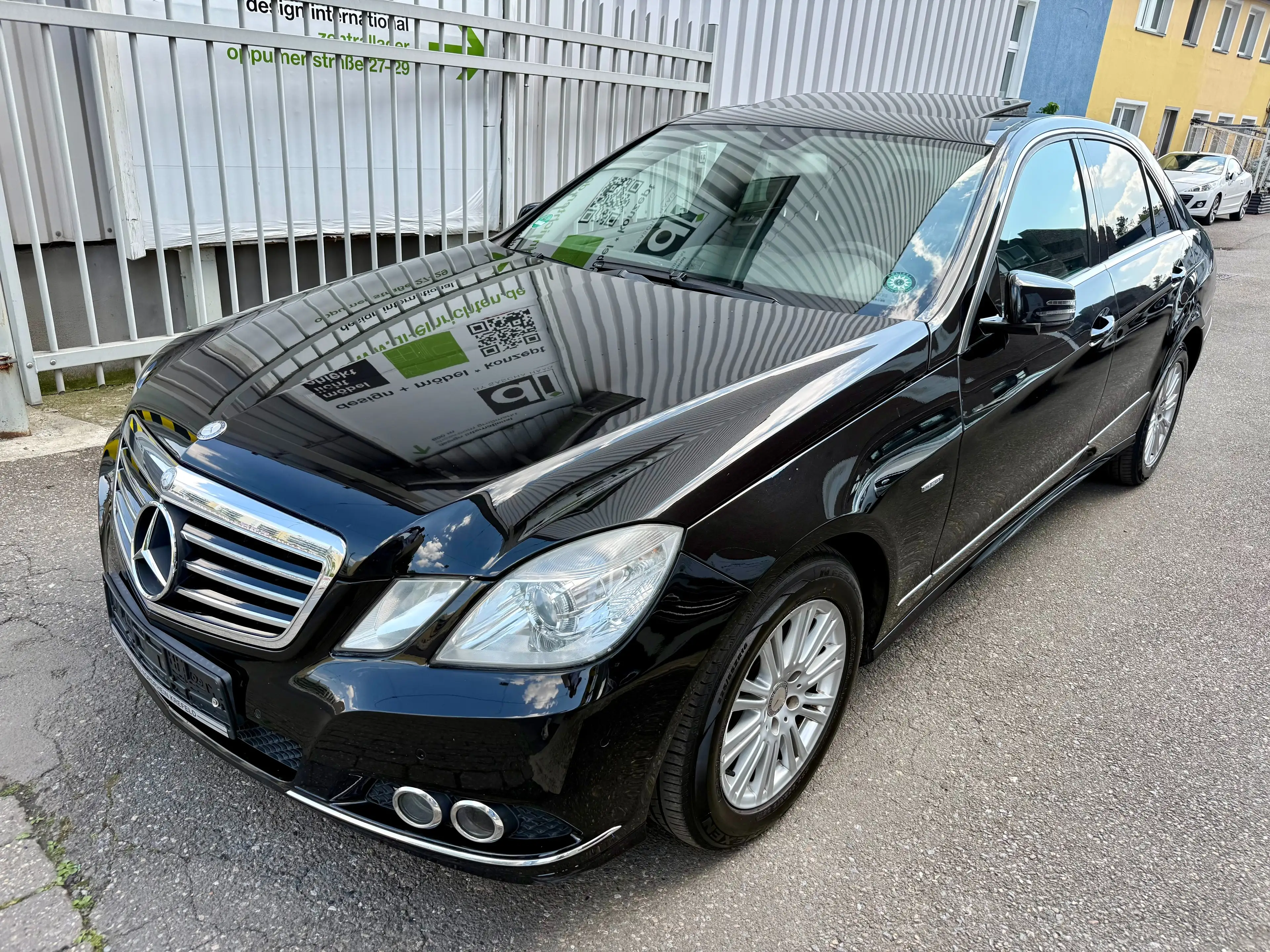 Mercedes-Benz E 250 CDI Business Automatik Schiebedach TÜV+SER NEU