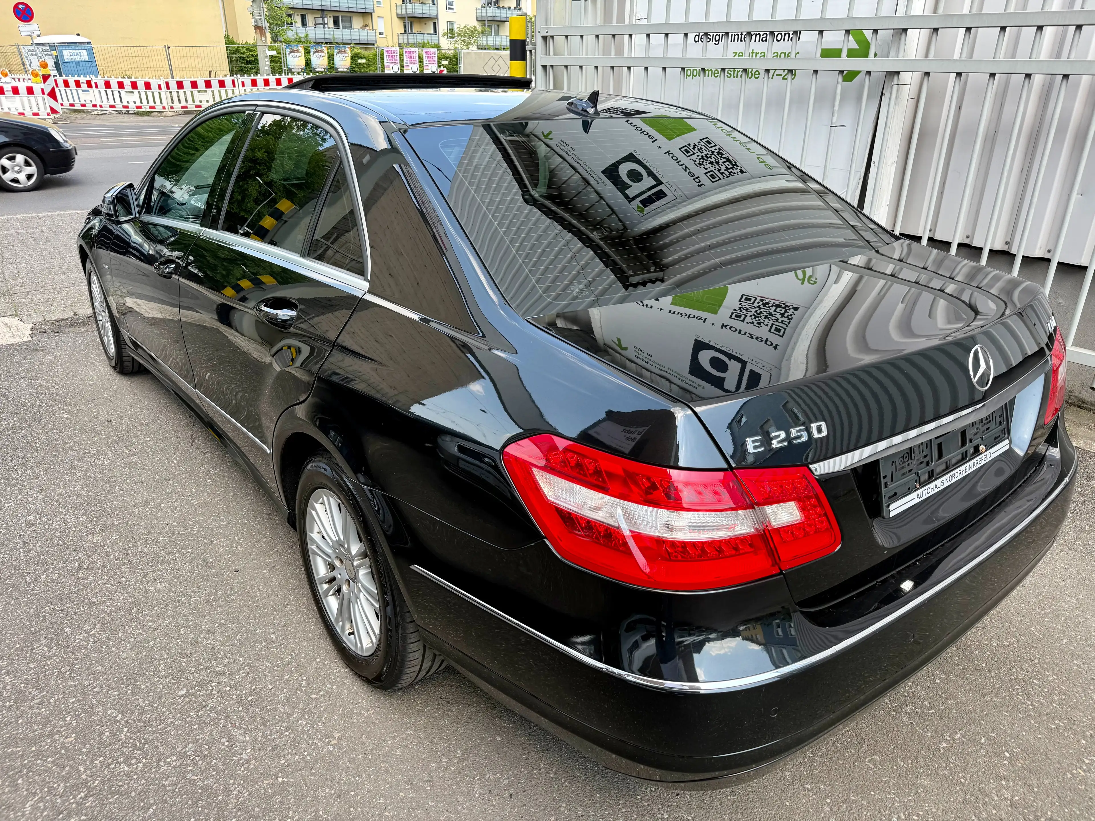 Mercedes-Benz E 250 CDI Business Automatik Schiebedach TÜV+SER NEU — photo 4