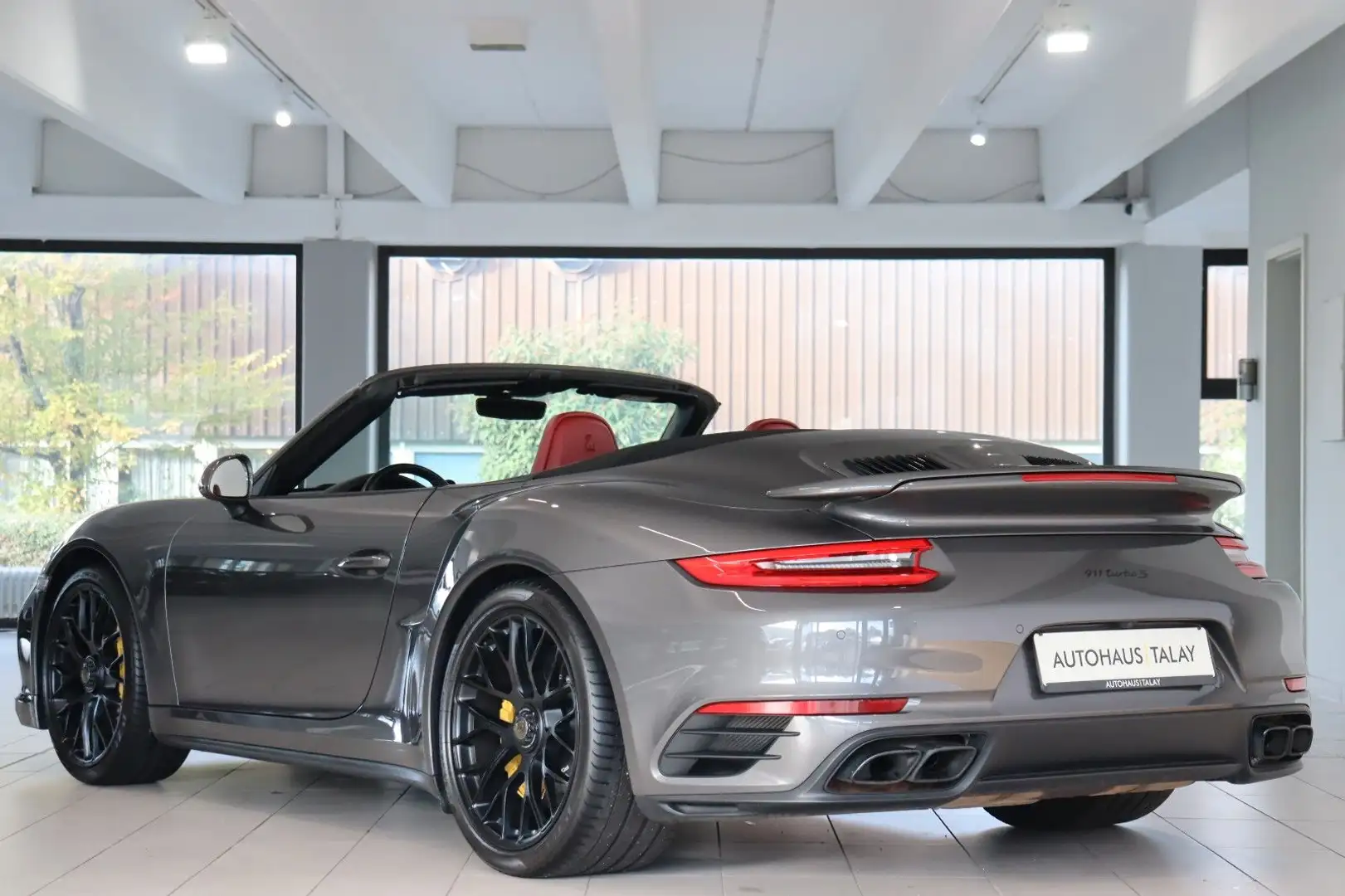 Porsche 911 Turbo S Cabriolet Carbn*Sitzbl.*Chrono*Lift* Grau - 2