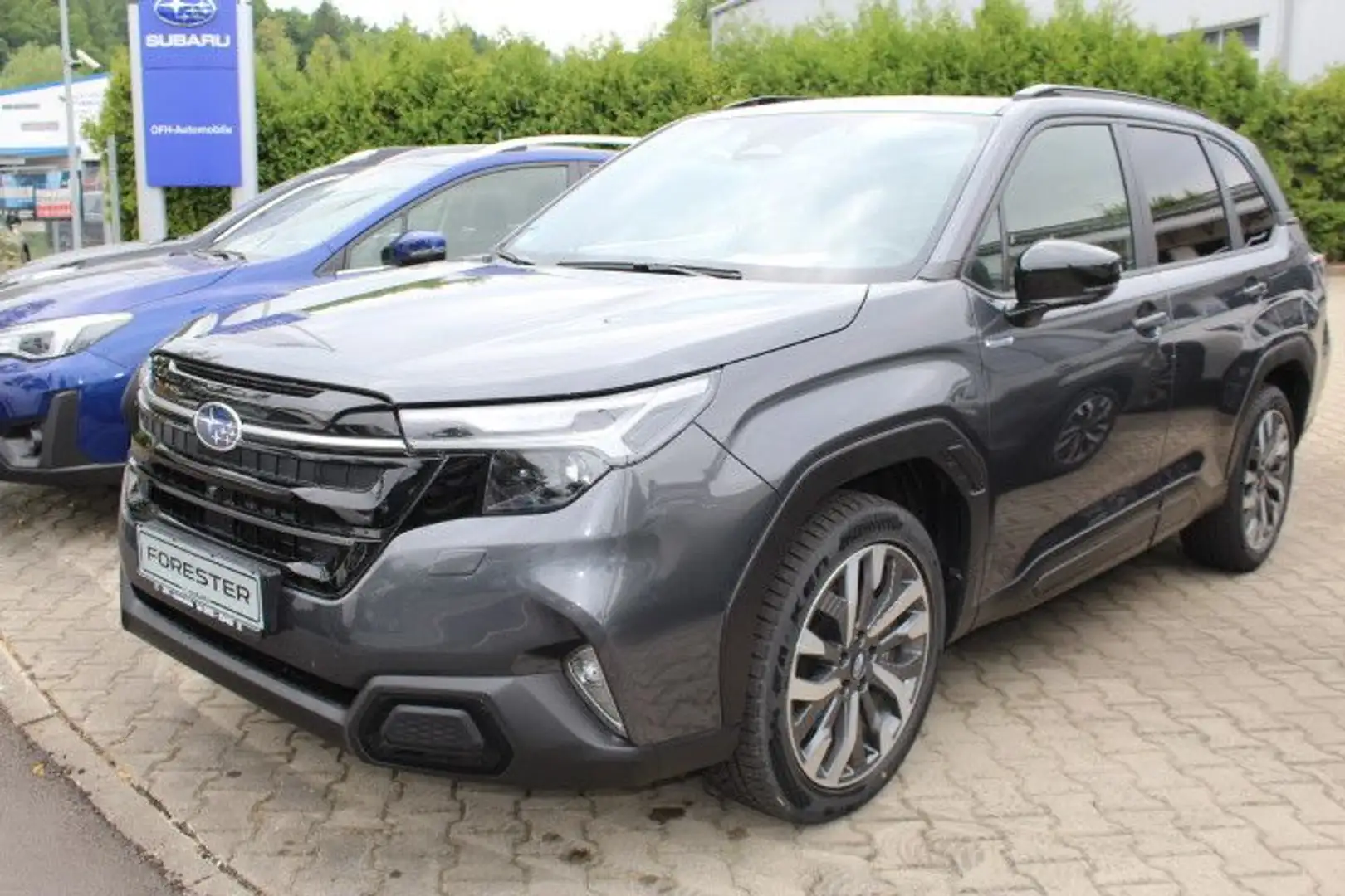 Subaru Forester 2.0 ie MJ 2025 Platinum Grijs - 1