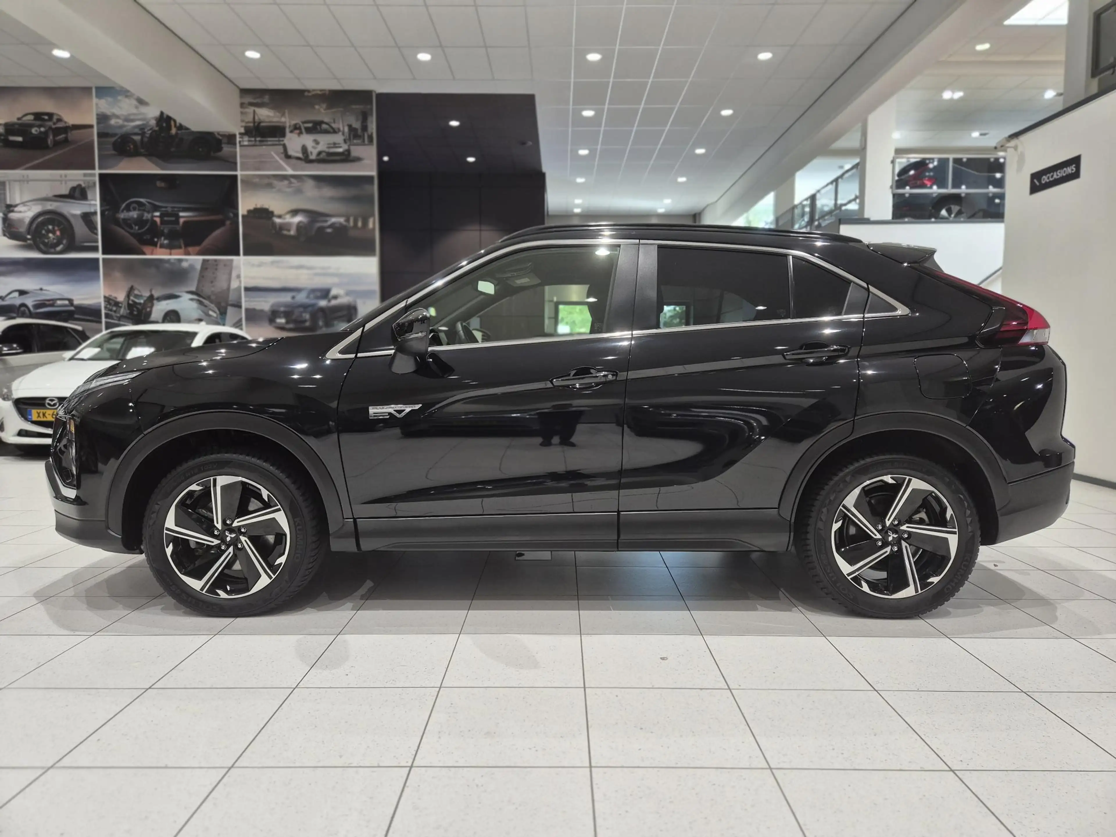 Mitsubishi Eclipse Cross 2.4 PHEV Intense+ | Trekhaak | Stoelverwarming | N — photo 14