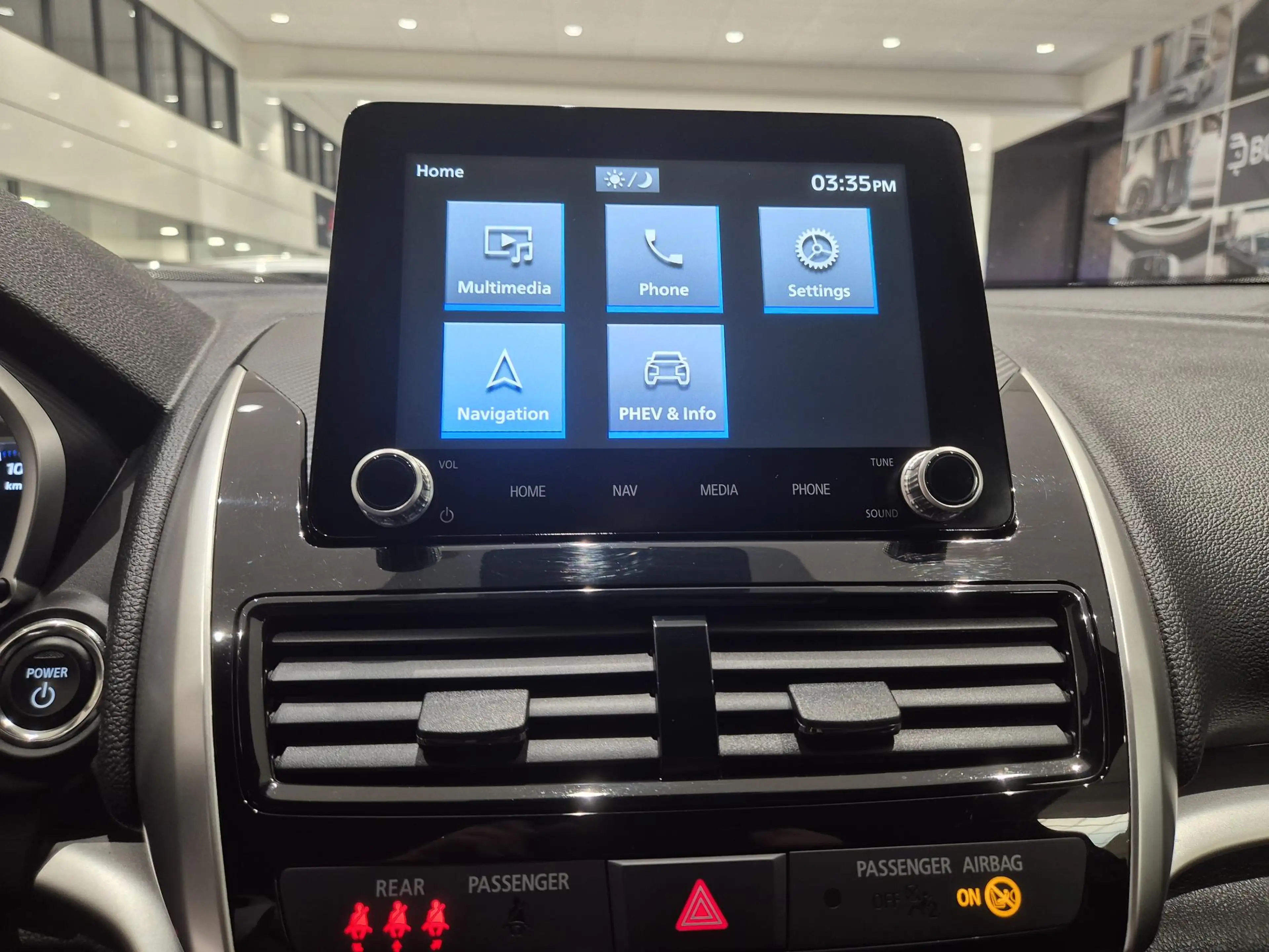 Mitsubishi Eclipse Cross 2.4 PHEV Intense+ | Trekhaak | Stoelverwarming | N — photo 10