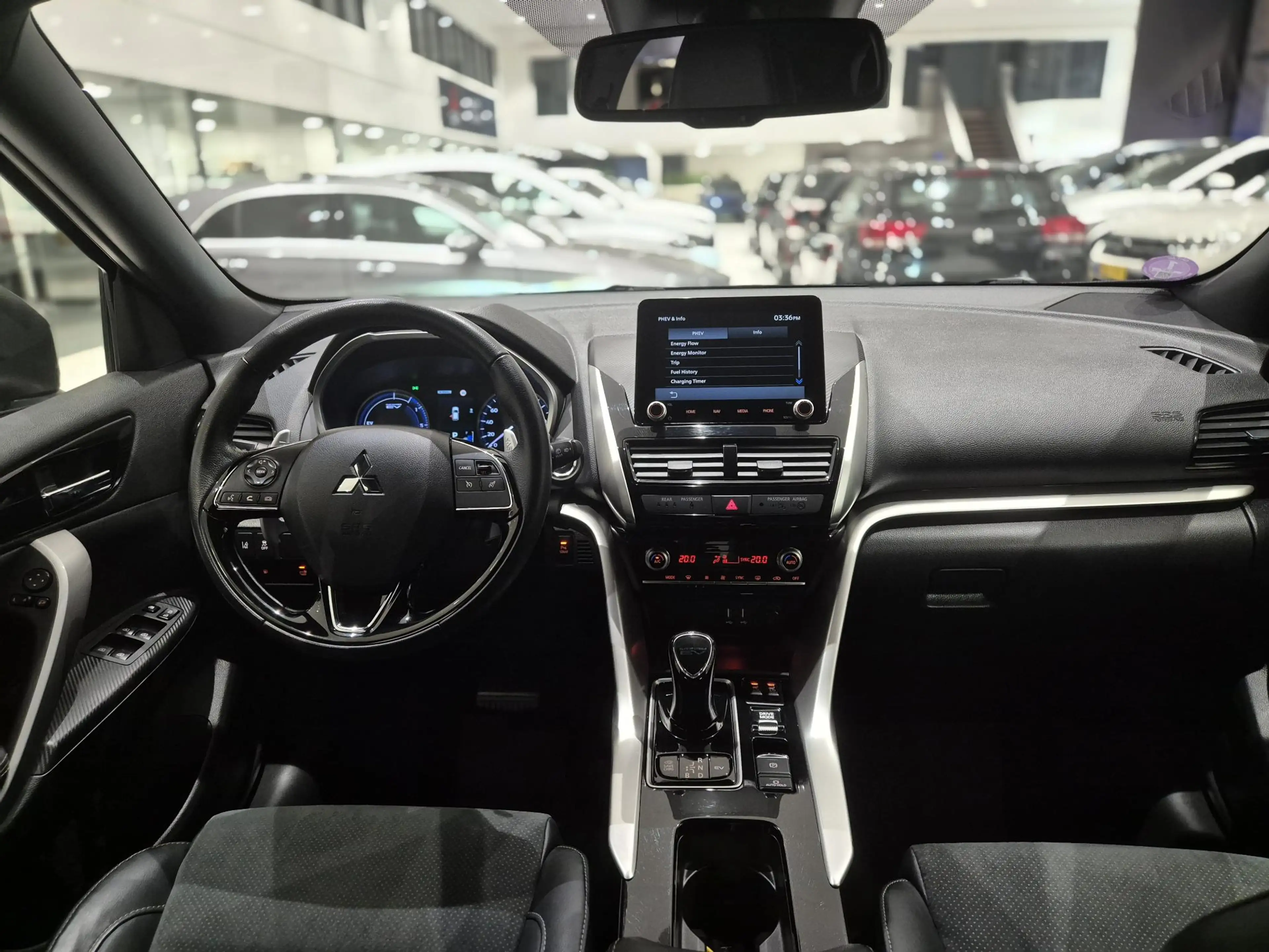 Mitsubishi Eclipse Cross 2.4 PHEV Intense+ | Trekhaak | Stoelverwarming | N — photo 3