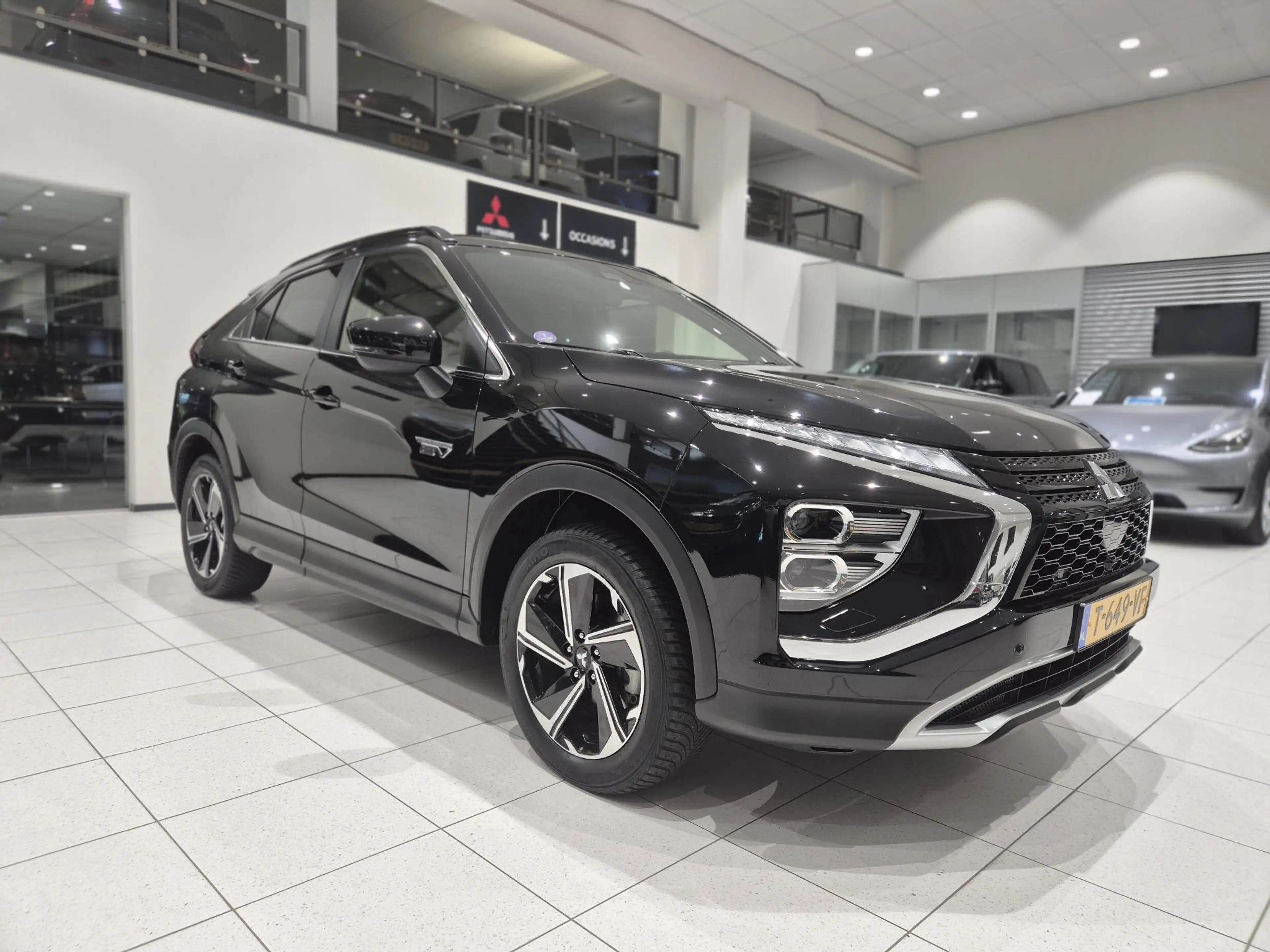 Mitsubishi Eclipse Cross 2.4 PHEV Intense+ | Trekhaak | Stoelverwarming | N — photo 25