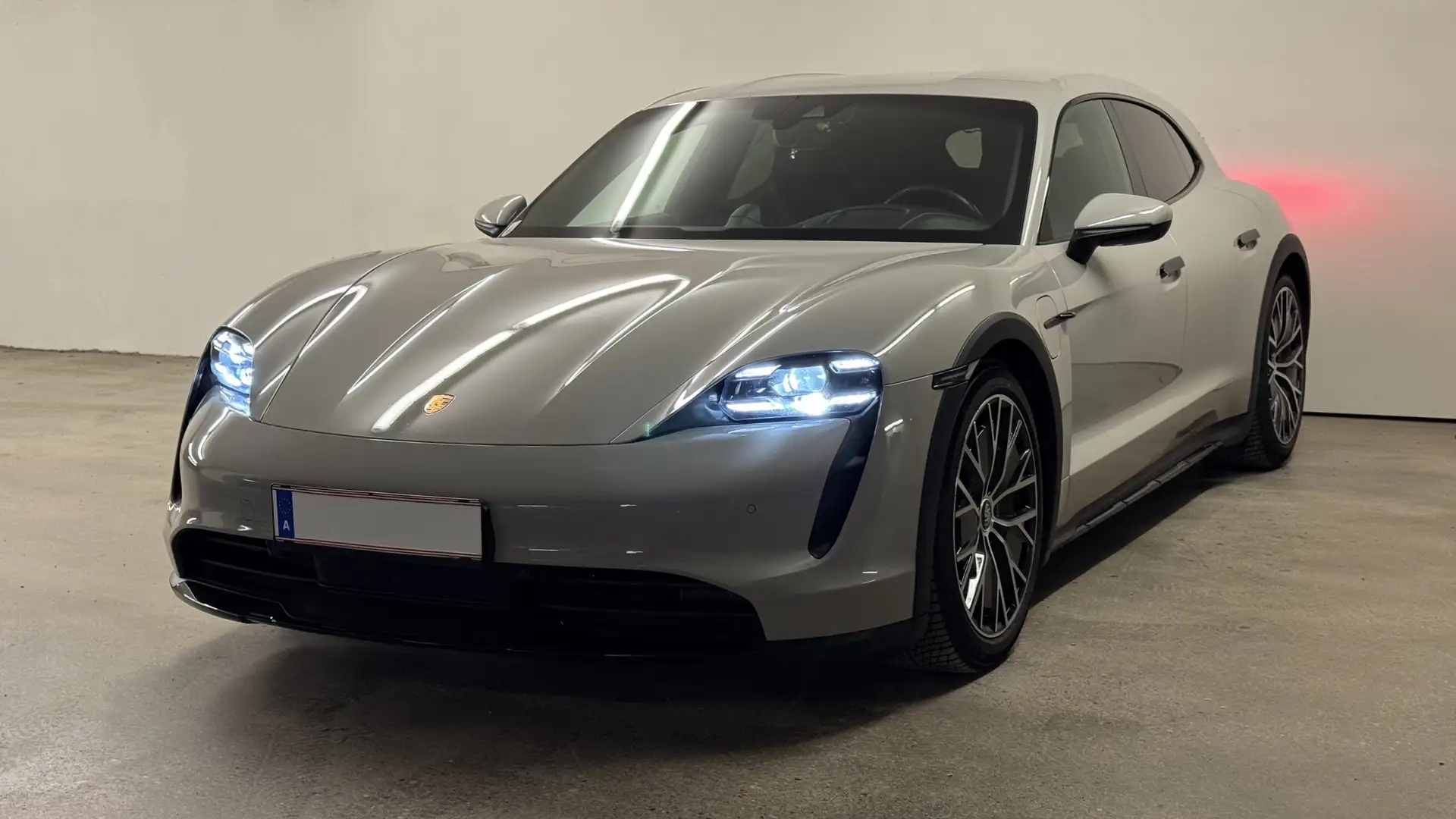 Porsche Taycan 4 Cross Turismo *PERFORMANCEBATTERIE 105kWh* NEU - 1