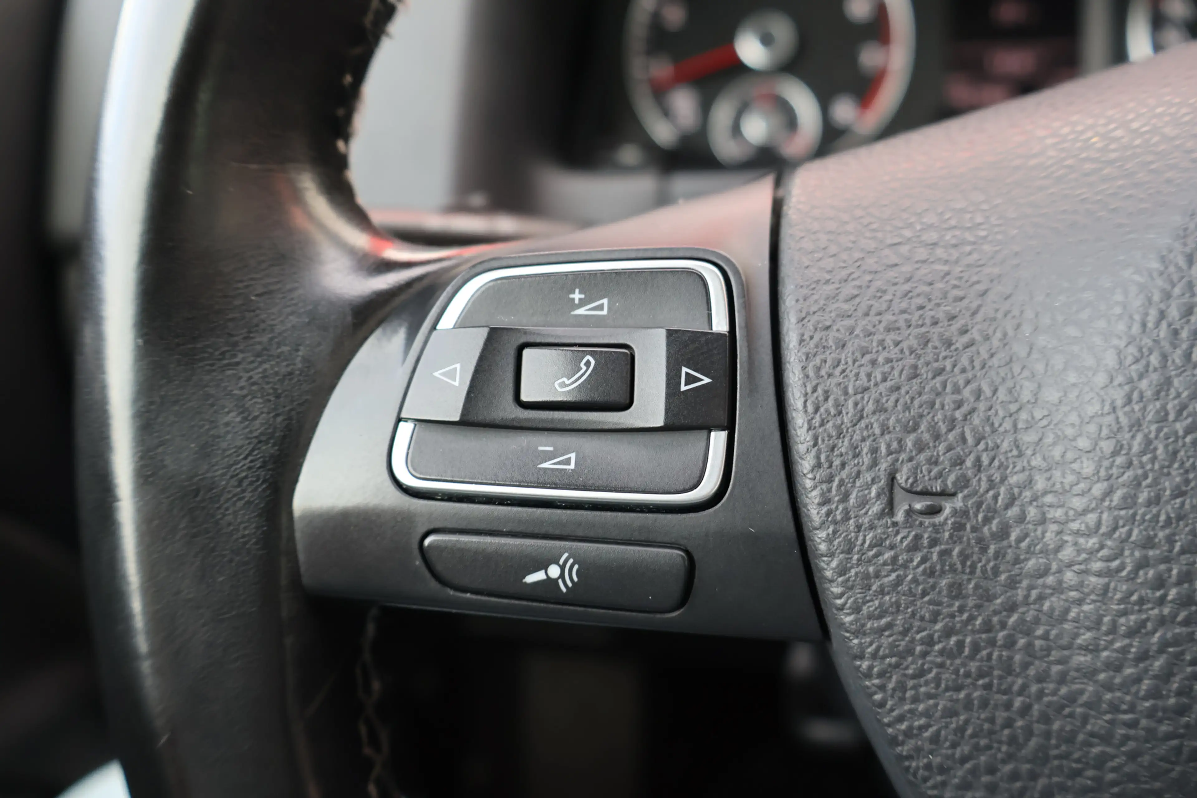 Volkswagen Golf Plus 1.4 TSI Highline — photo 15