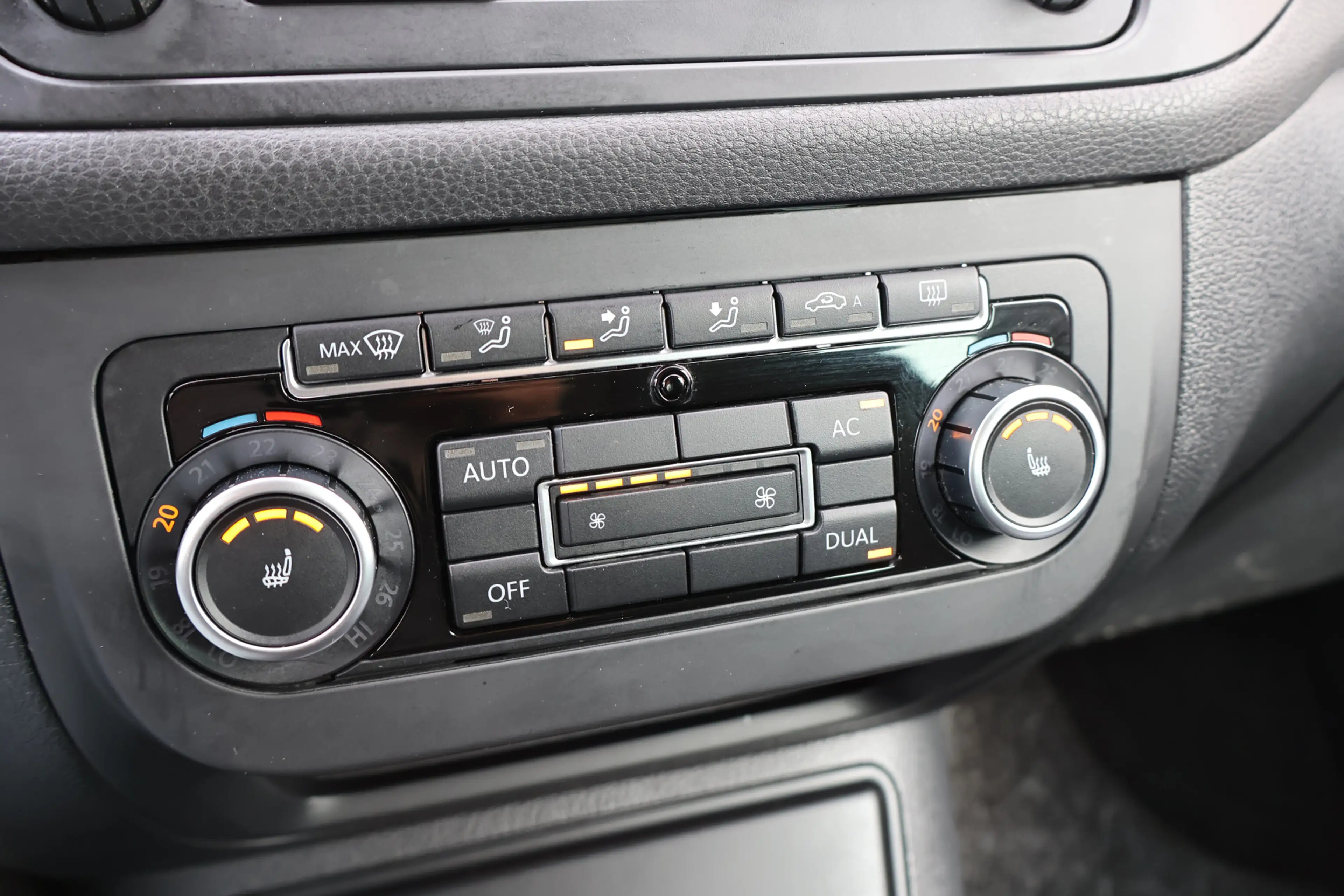 Volkswagen Golf Plus 1.4 TSI Highline — photo 10