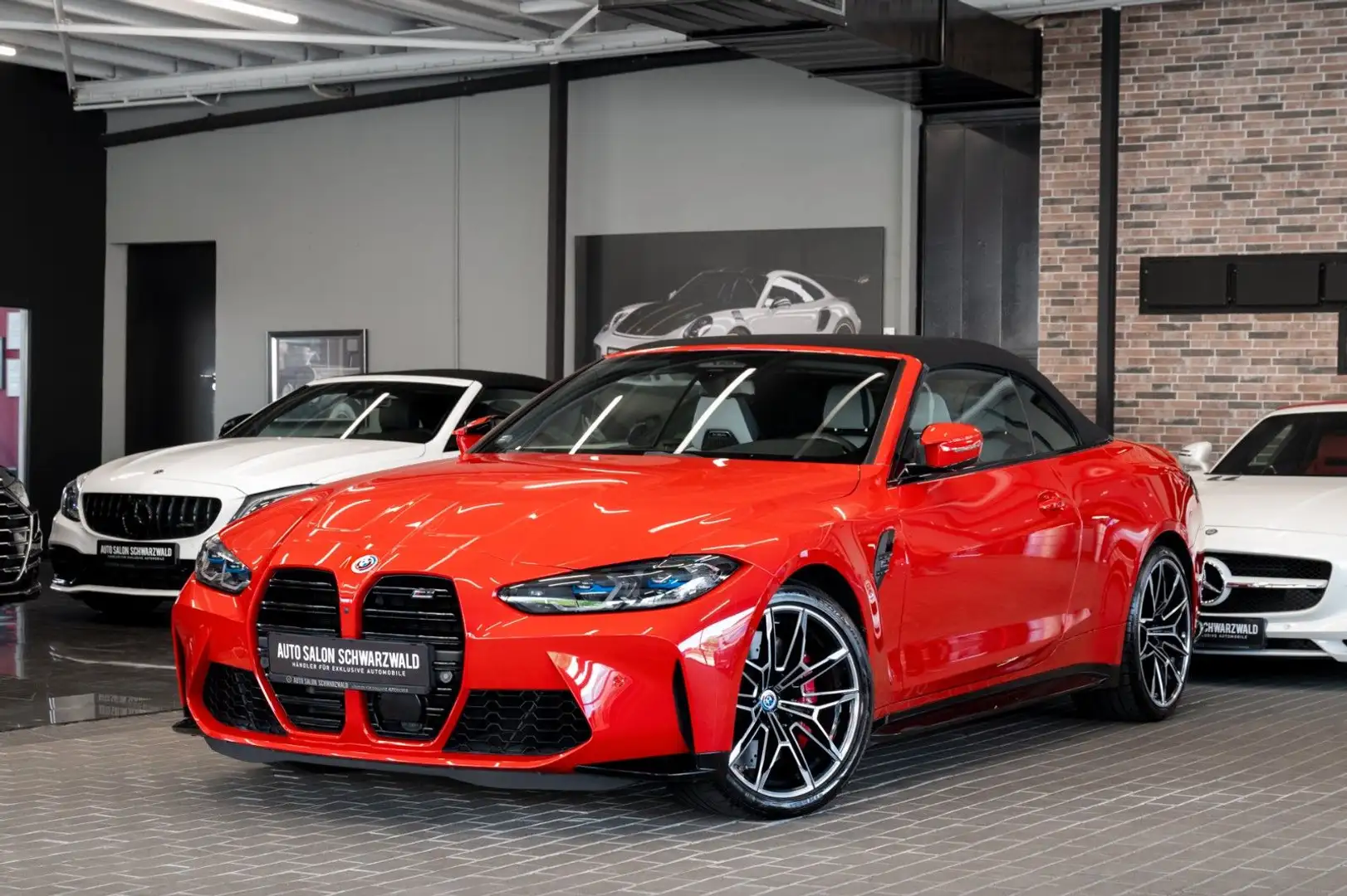BMW M4 Competition Cabrio xDrive|LASER|HEAD-UP|H&K Rood - 1