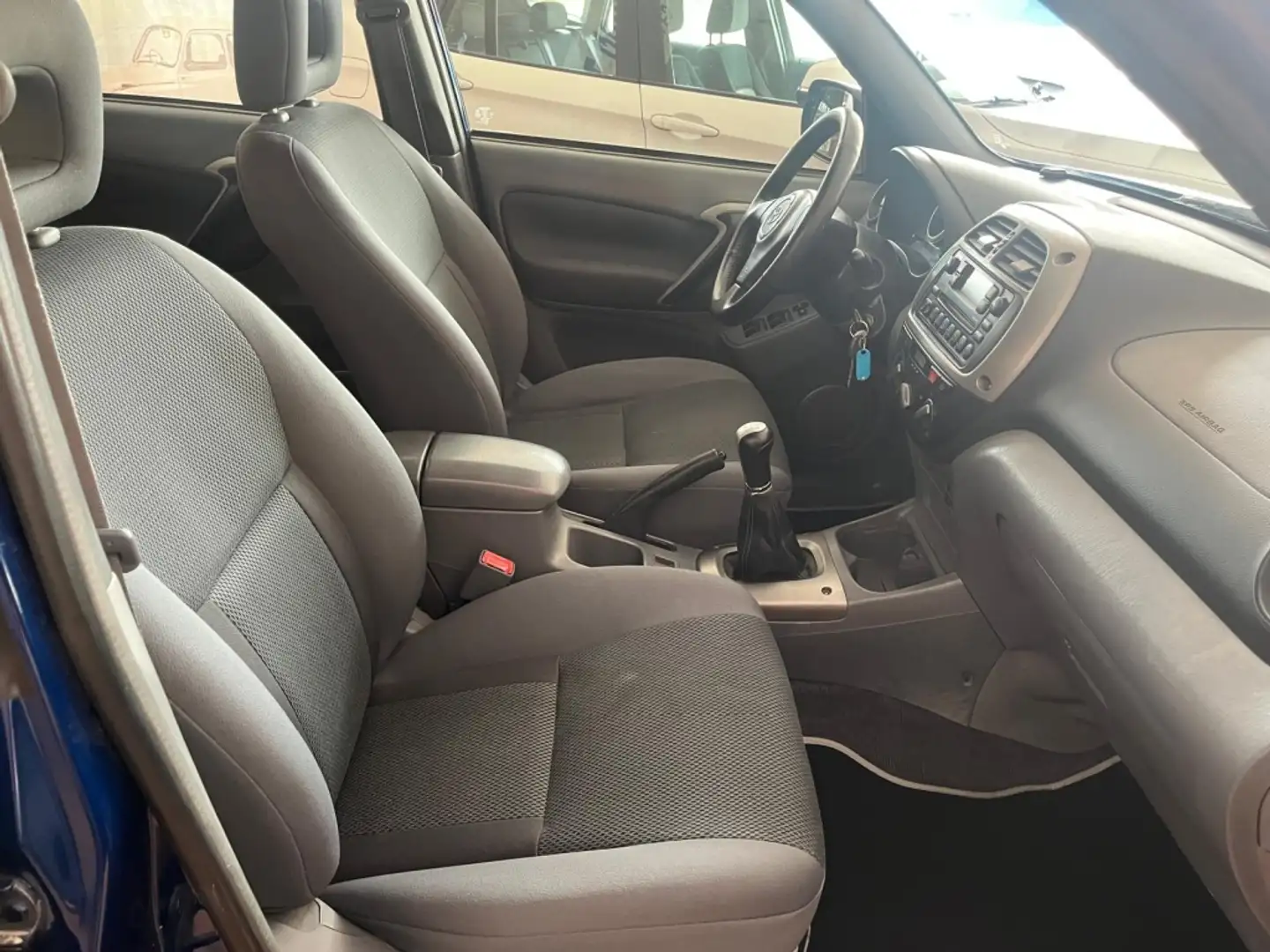 Toyota RAV 4 2.0D4-D Sol Azul - 2