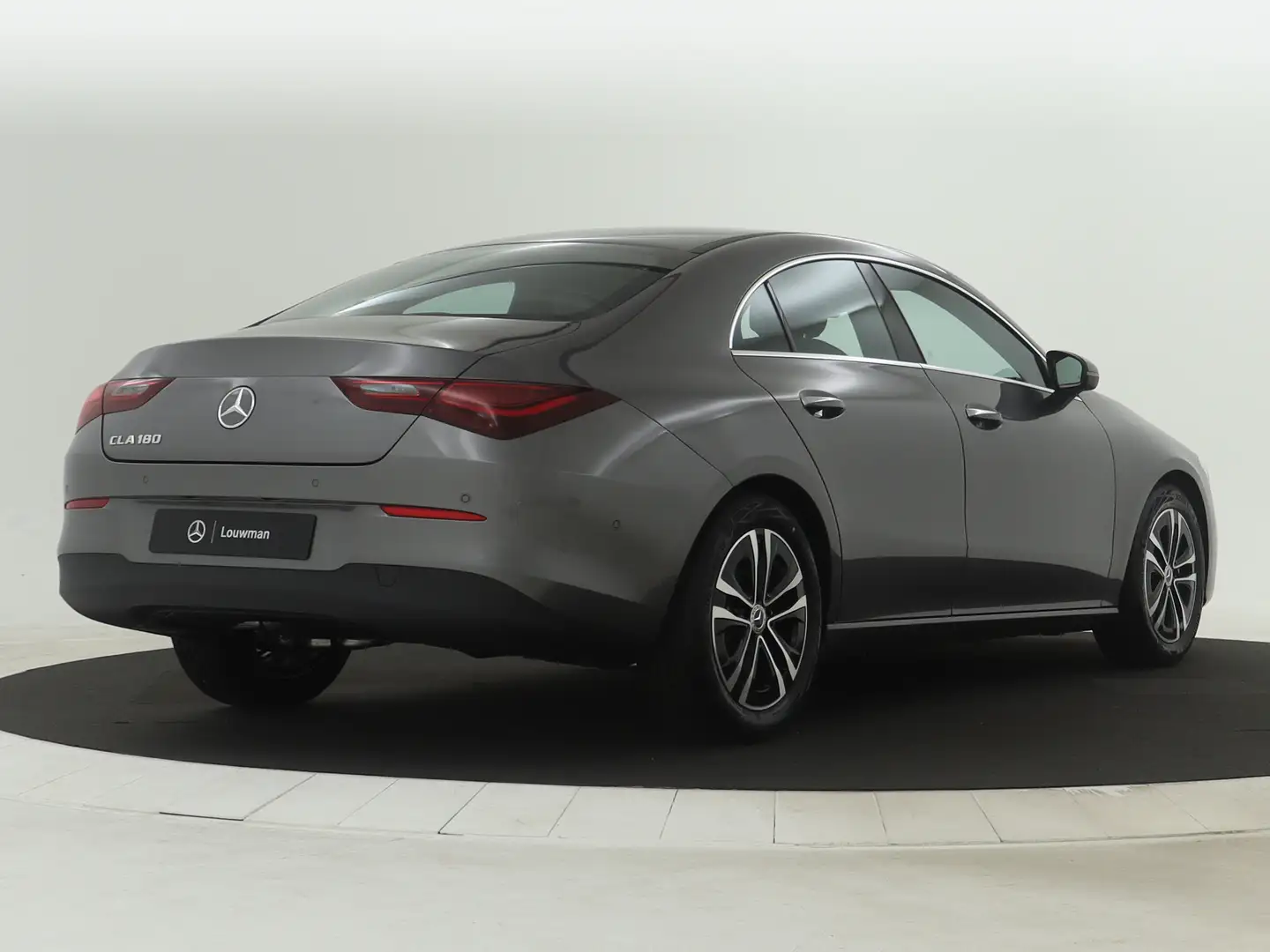 Mercedes-Benz CLA 180 Star Edition | Dodehoekassistent | Parkeerpakket m Grijs - 2