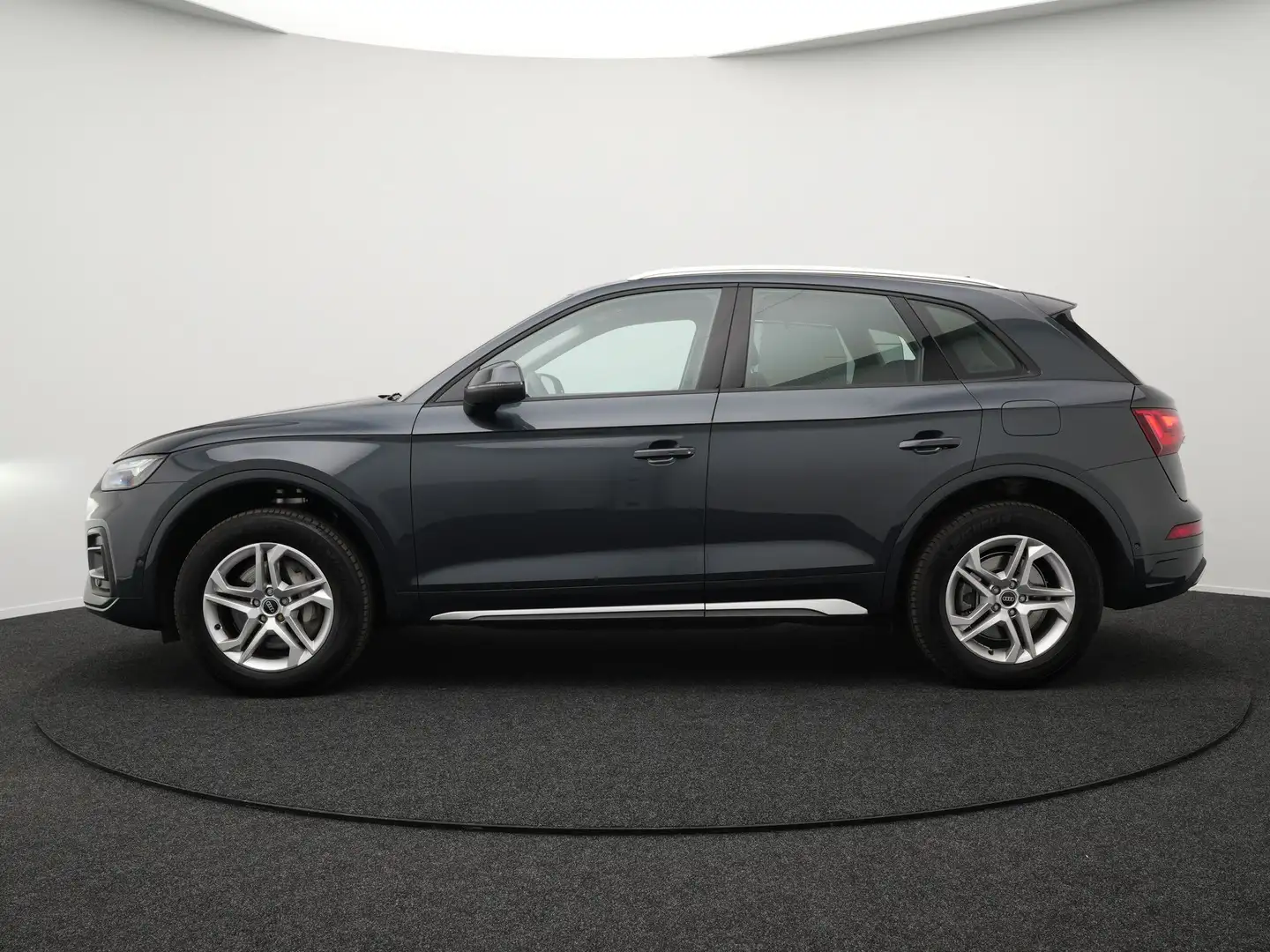 Audi Q5 50 TFSI e Advanced edition Facelift Plug in Hybrid Gris - 2