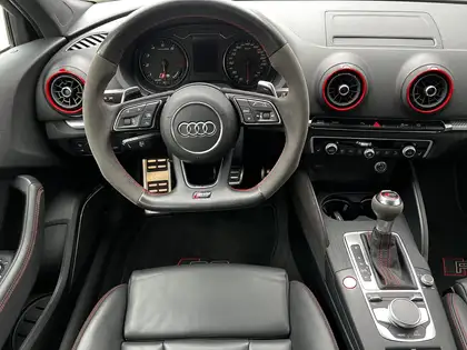 Annonce voiture d'occasion Audi RS3 - CARADIZE