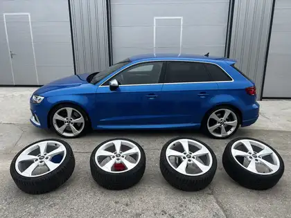 Annonce voiture d'occasion Audi RS3 - CARADIZE