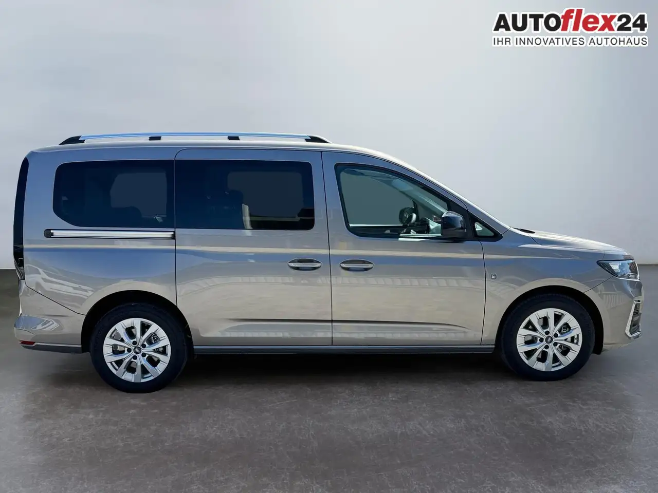 Ford Grand Tourneo Titanium 1,5 L2 7 Sitzer Klimaautomatik Anhänge... 8