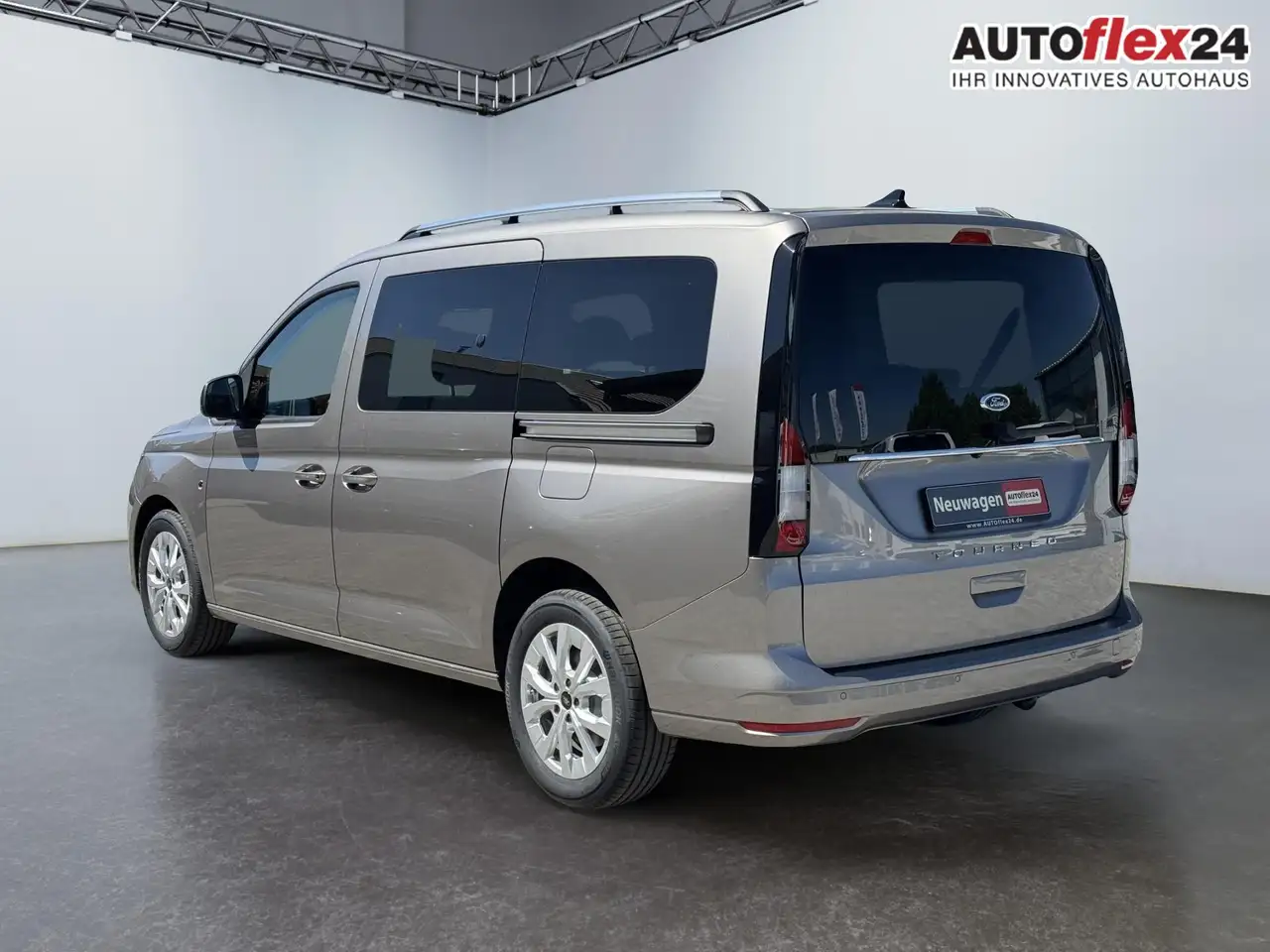 Ford Grand Tourneo Titanium 1,5 L2 7 Sitzer Klimaautomatik Anhänge... 6