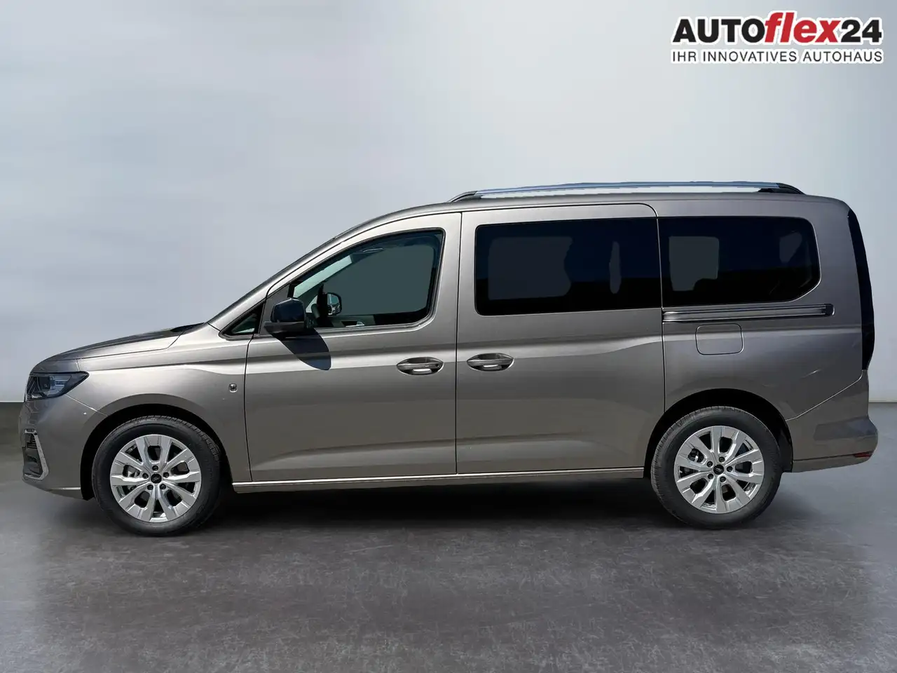Ford Grand Tourneo Titanium 1,5 L2 7 Sitzer Klimaautomatik Anhänge... 7