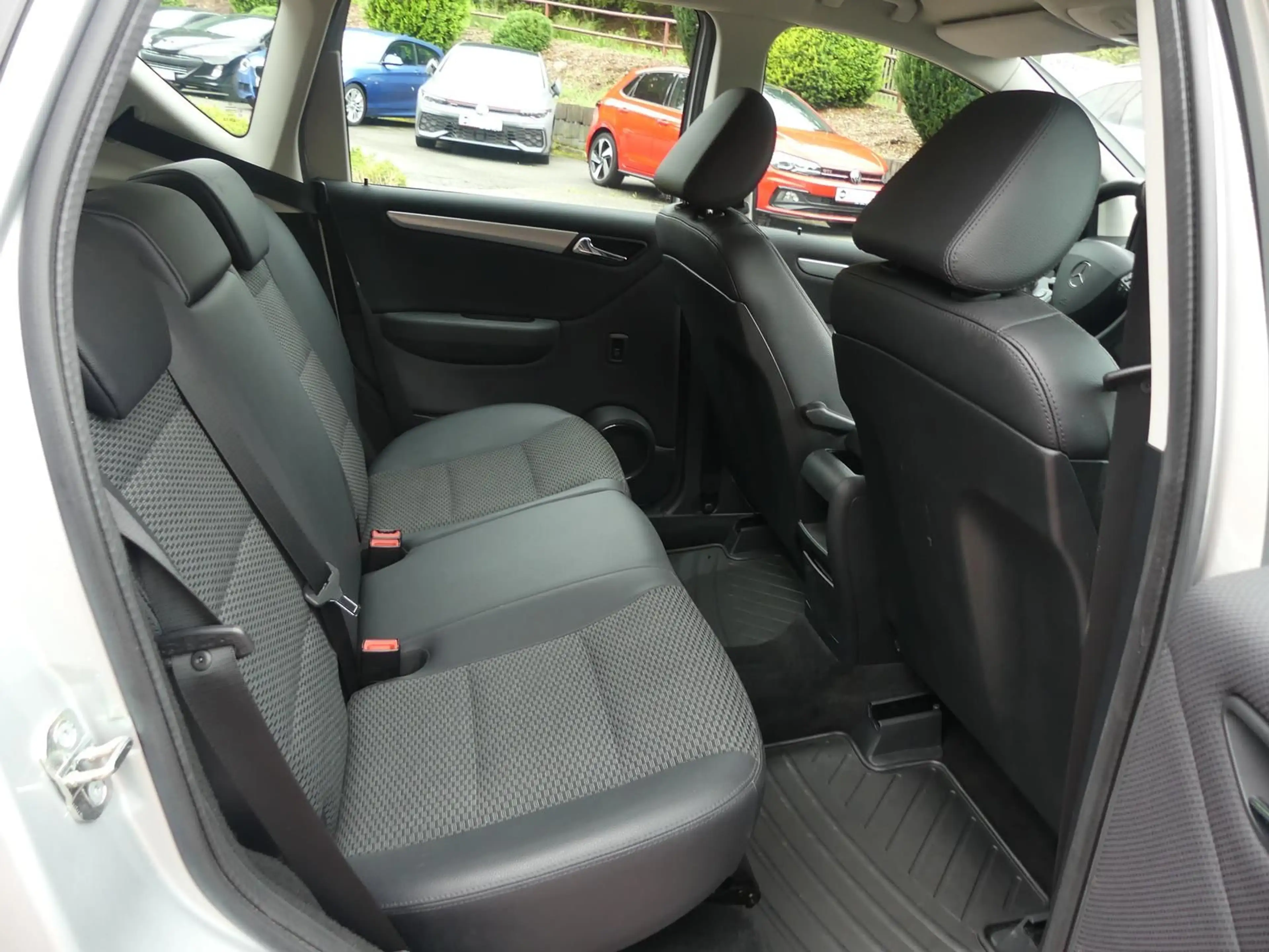 Mercedes-Benz A 180 *Avantgarde*Automatik*Klima*Sitzhzg*PDC — photo 14