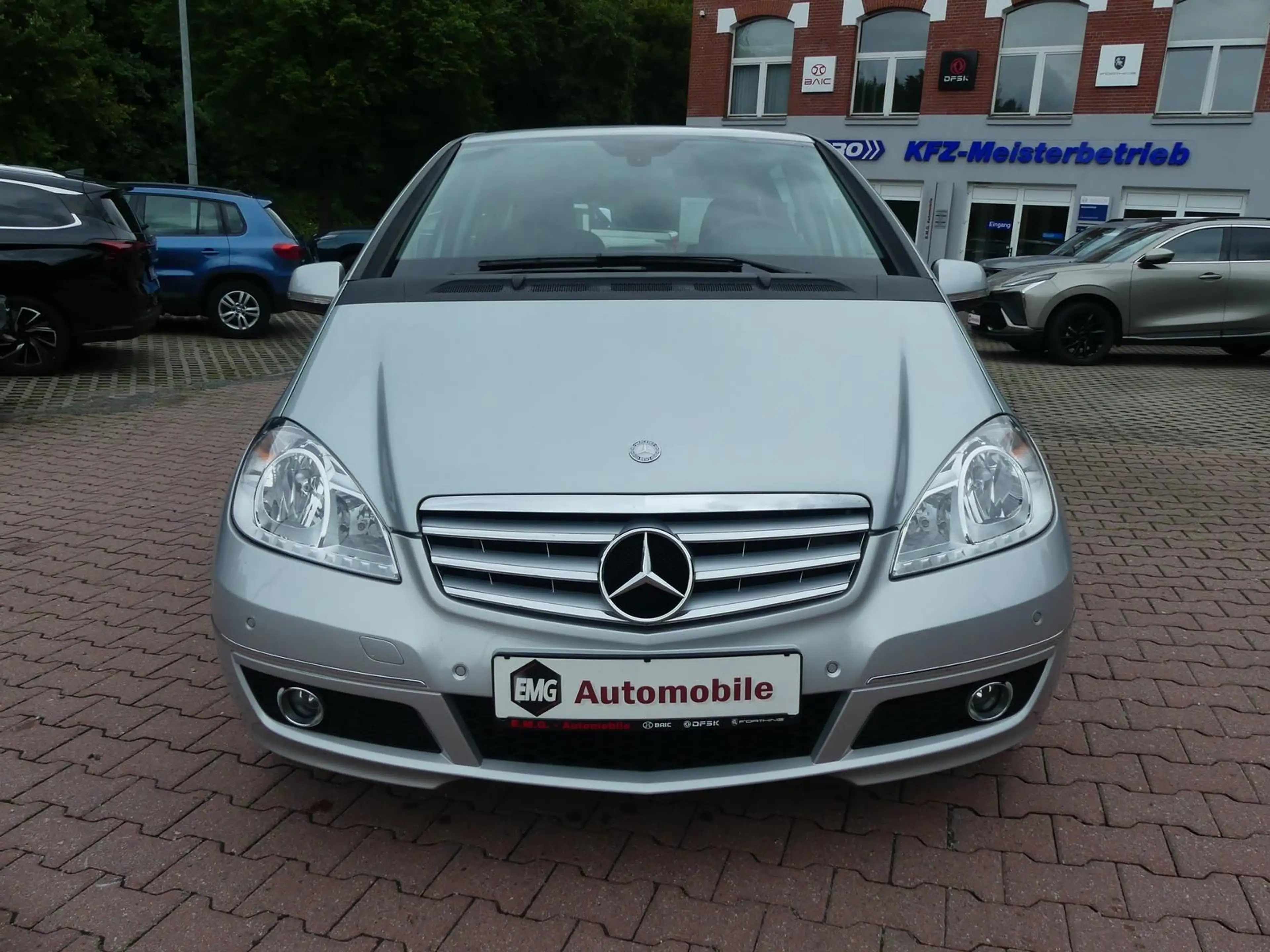Mercedes-Benz A 180 *Avantgarde*Automatik*Klima*Sitzhzg*PDC — photo 2