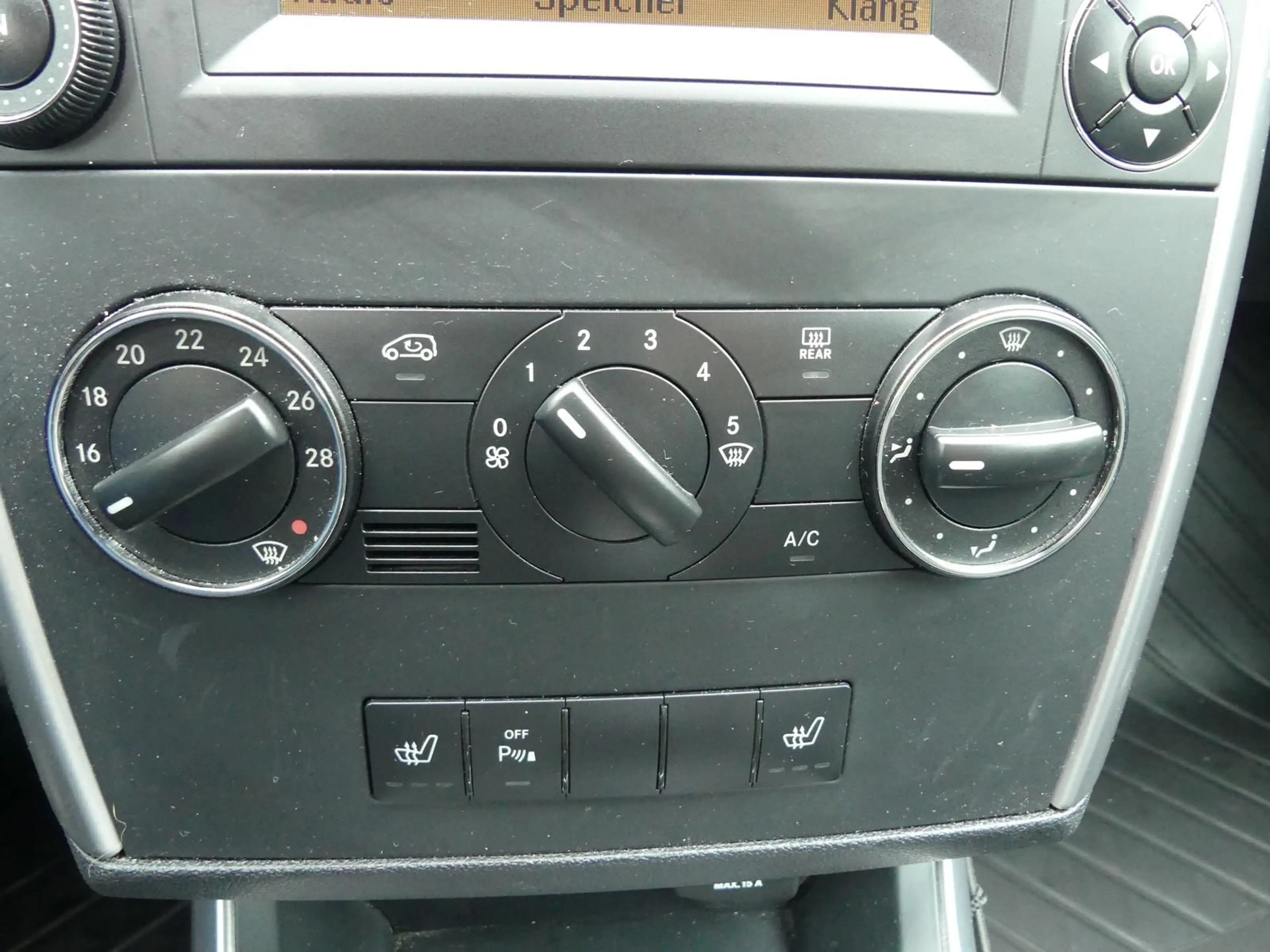 Mercedes-Benz A 180 *Avantgarde*Automatik*Klima*Sitzhzg*PDC — photo 15