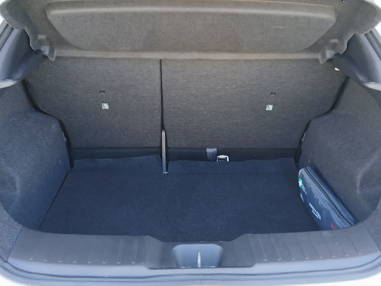 Nissan Juke 1.0 Dig-t N-Connecta 114cv Scorta telecamera CarPlay Sensori anteriori e posteriori 15