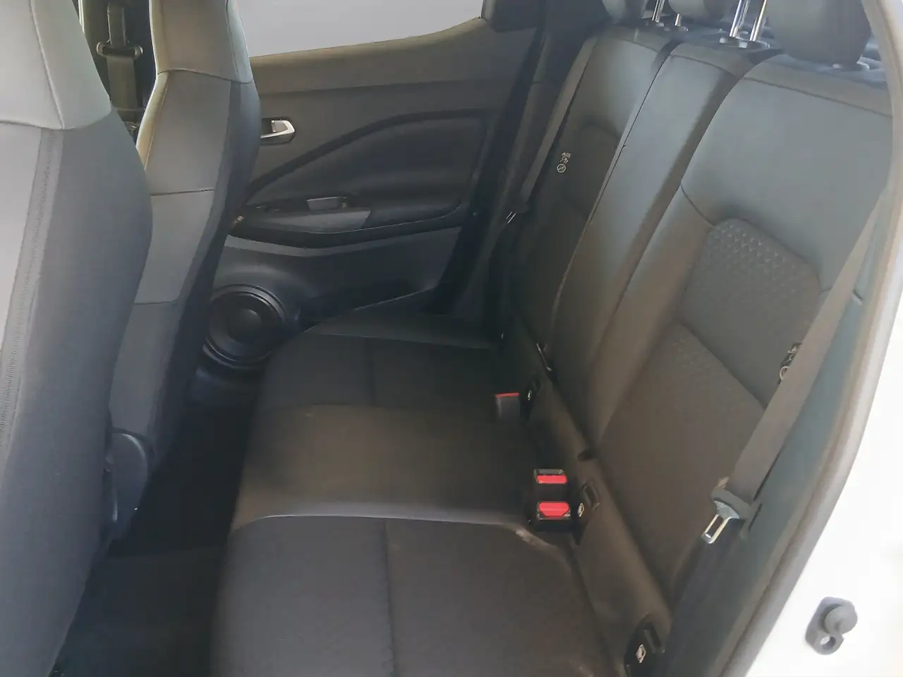 Nissan Juke 1.0 Dig-t N-Connecta 114cv Scorta telecamera CarPlay Sensori anteriori e posteriori 9