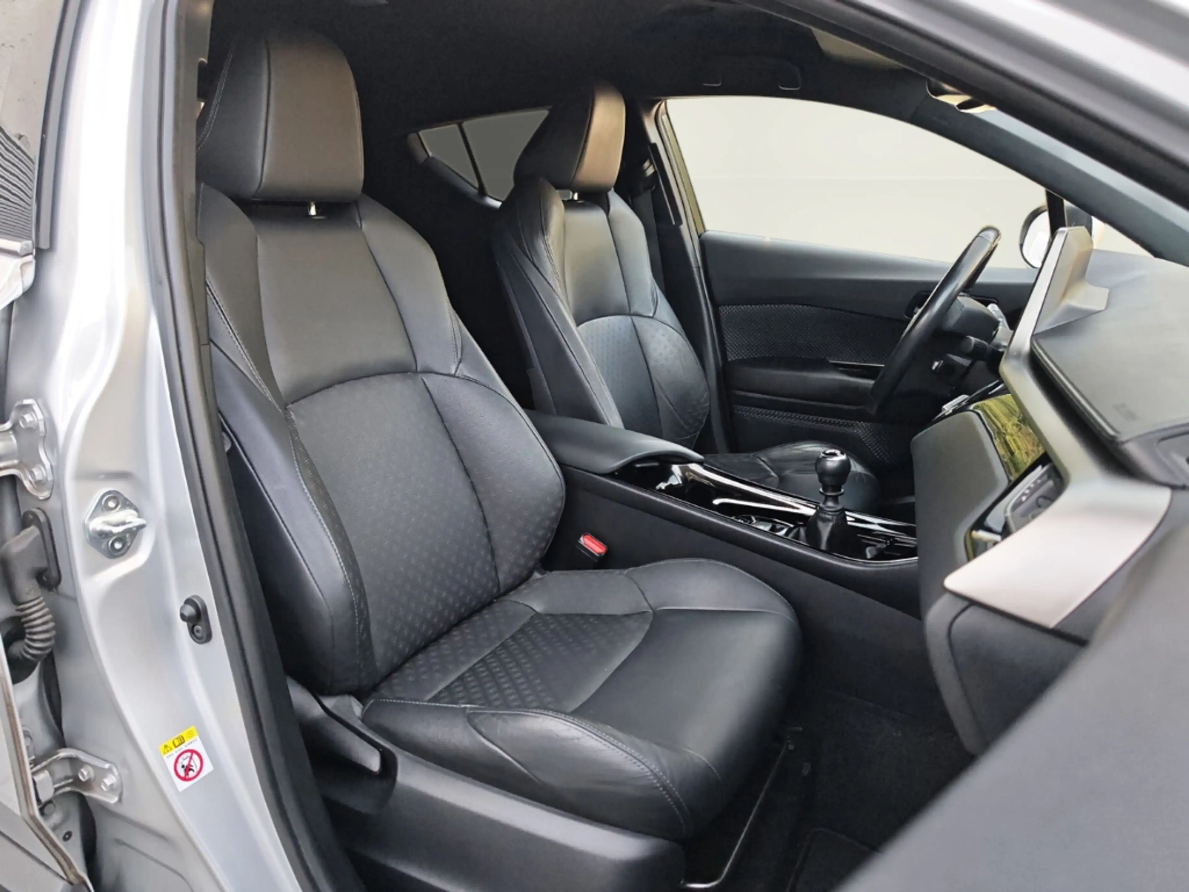 Toyota C-HR Team D  1.2 Turbo +Kamera +Winterpaket +PDC — photo 15