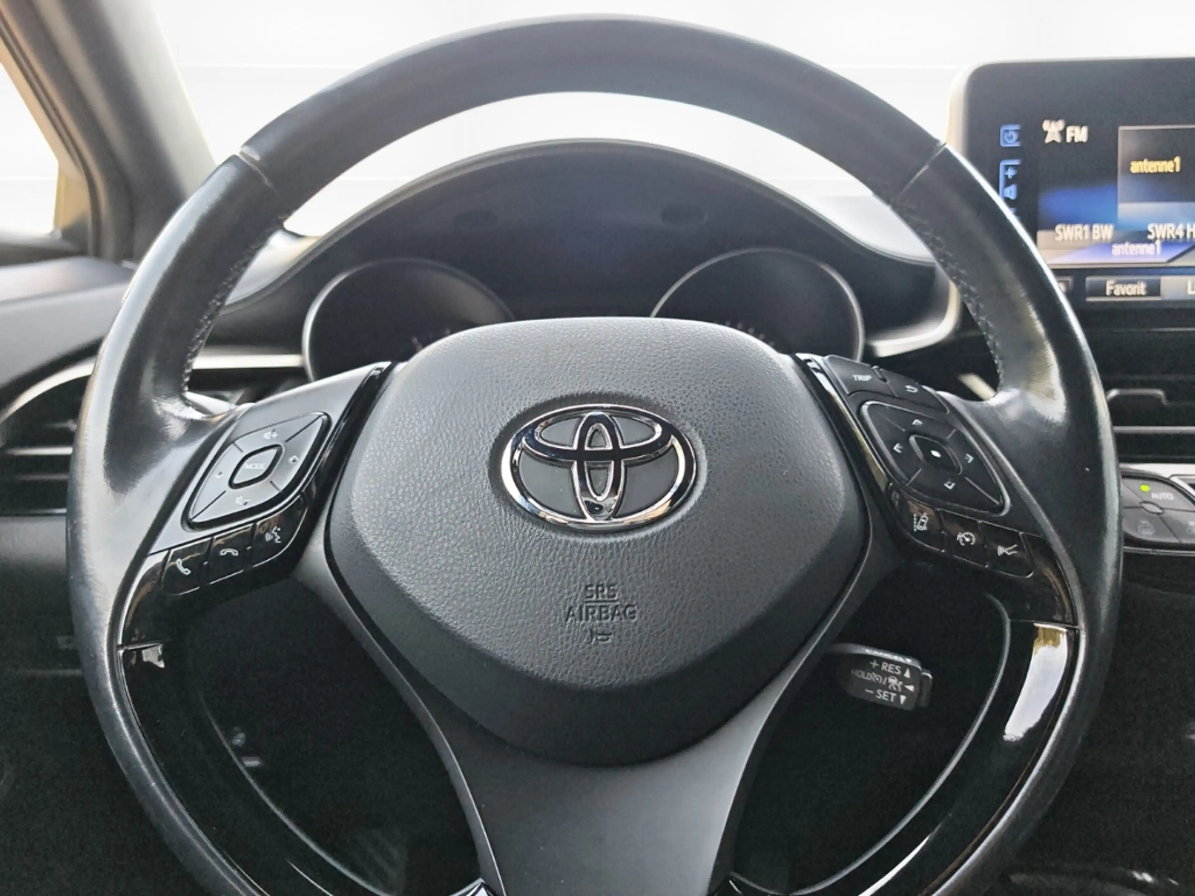 Toyota C-HR Team D  1.2 Turbo +Kamera +Winterpaket +PDC — photo 11