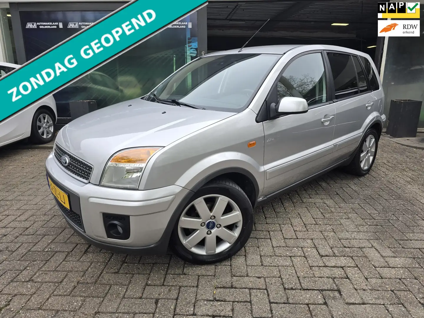 Ford Fusion 1.6-16V Futura | AUTOMAAT | 2E EIGENAAR | 12MND GA Grijs - 1