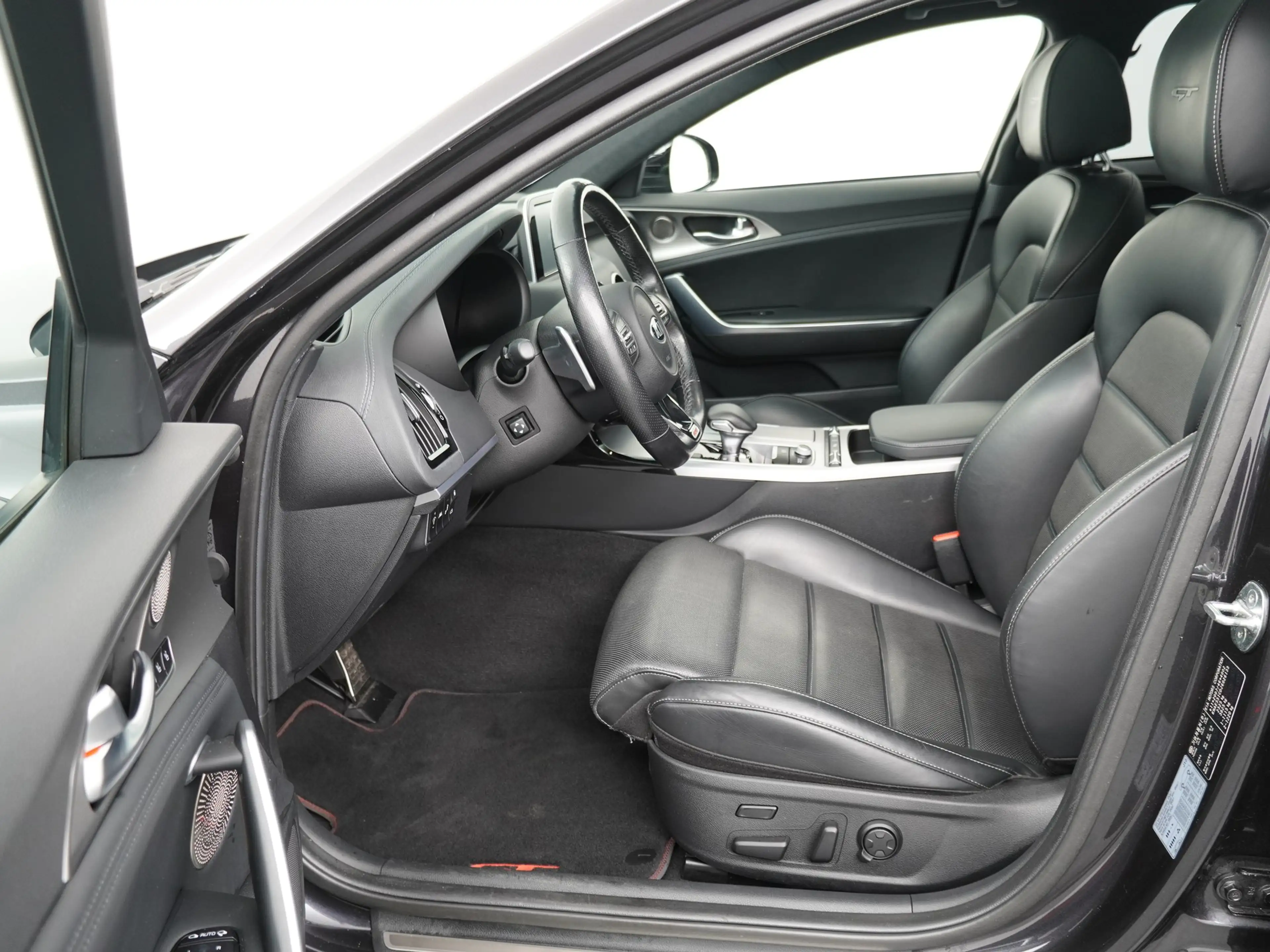 Kia Stinger 3.3 V6 T-GDI AWD GT 370PK - Lederen bekleding - Sp — photo 17