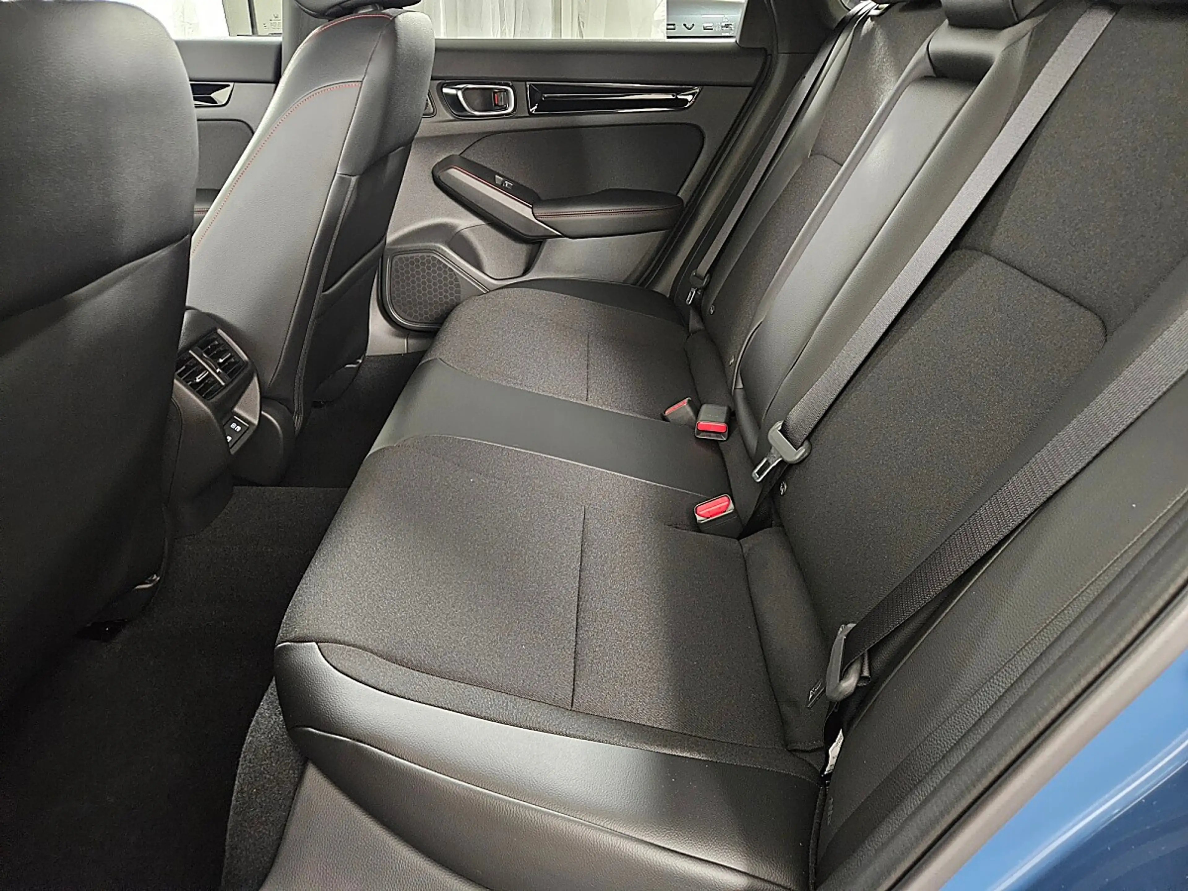 Honda Civic Hybrid Sport Aut. | Auto Stahl Wien 23 — photo 5