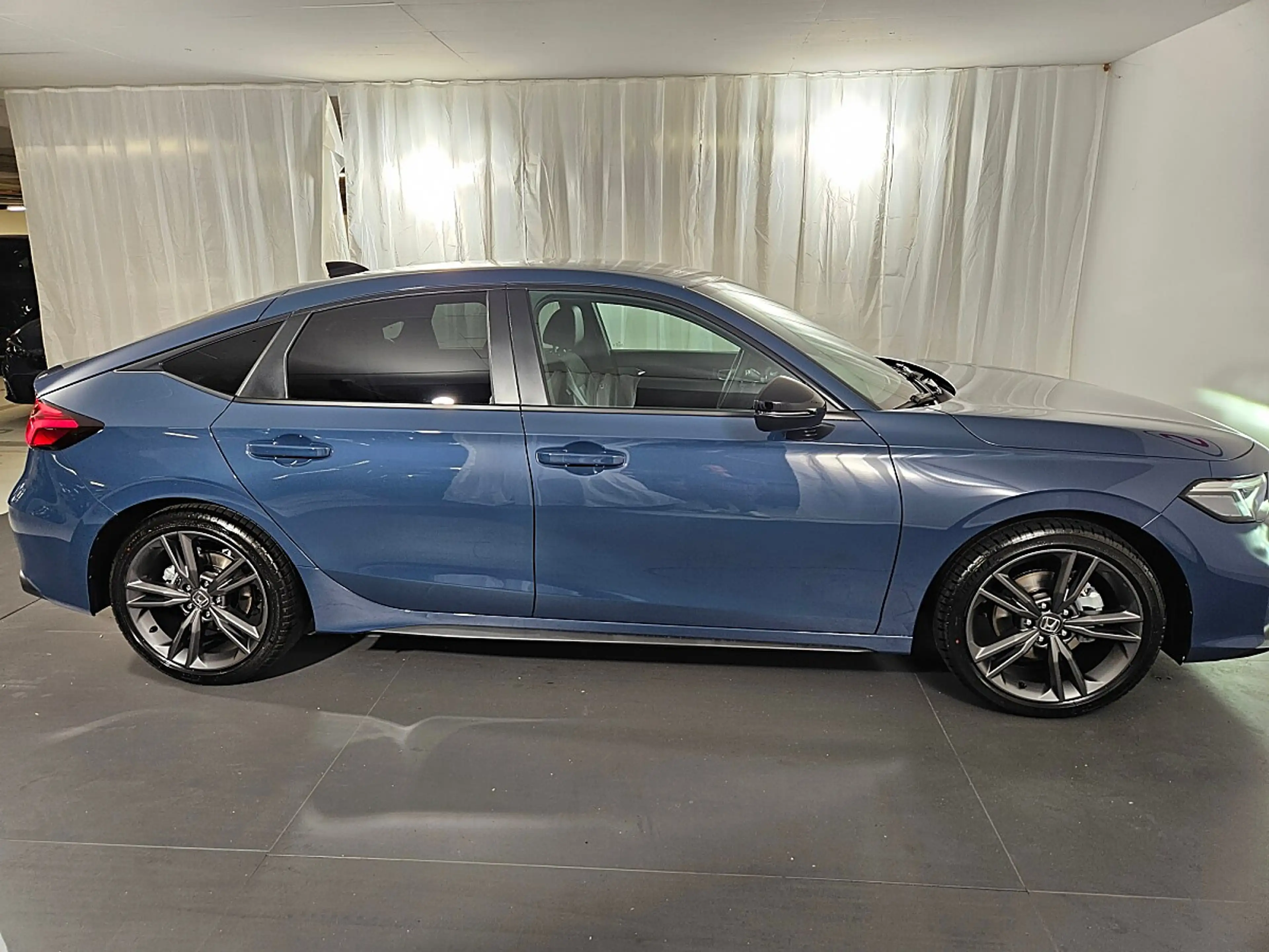 Honda Civic Hybrid Sport Aut. | Auto Stahl Wien 23 — photo 6