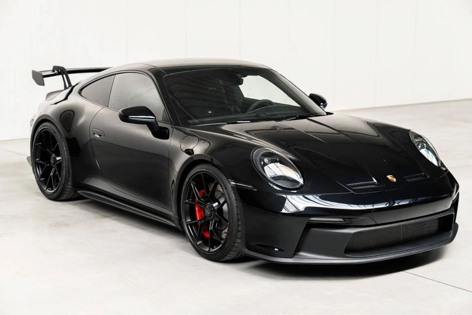 포르쉐 911 GT3 2024 검정 사진 3