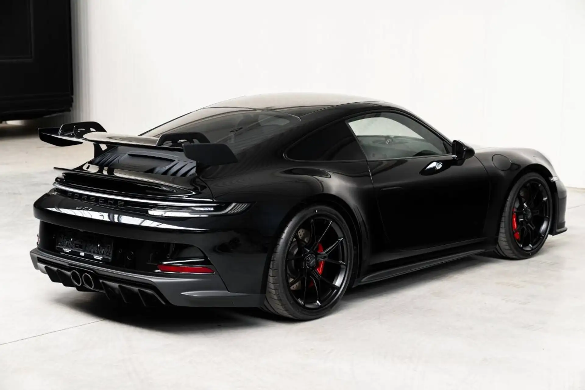 포르쉐 911 GT3 2024 검정 사진 4