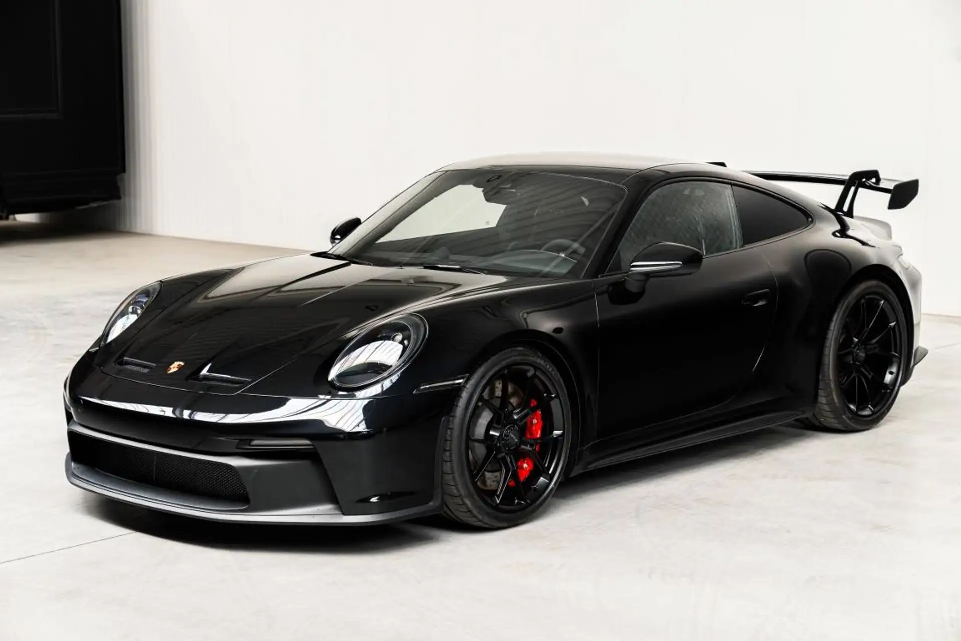 포르쉐 911 GT3 2024 검정 사진 2