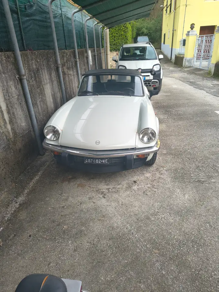 Triumph Spitfire 1500, foto 3