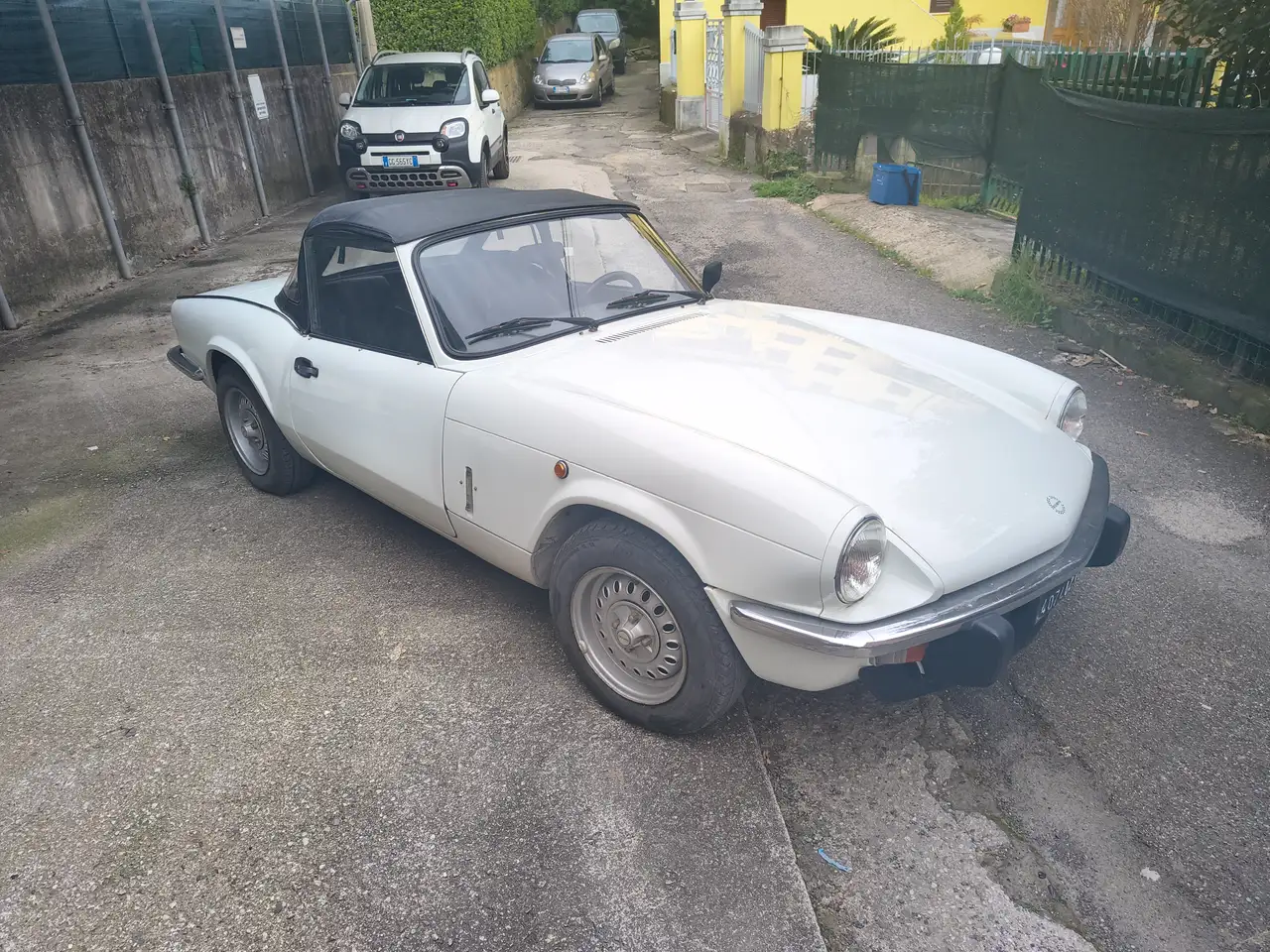 Triumph Spitfire 1500, foto 1